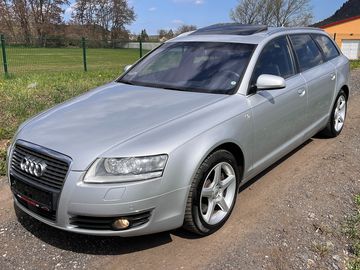 4.2 V8 KRÁSNÝ STAV!