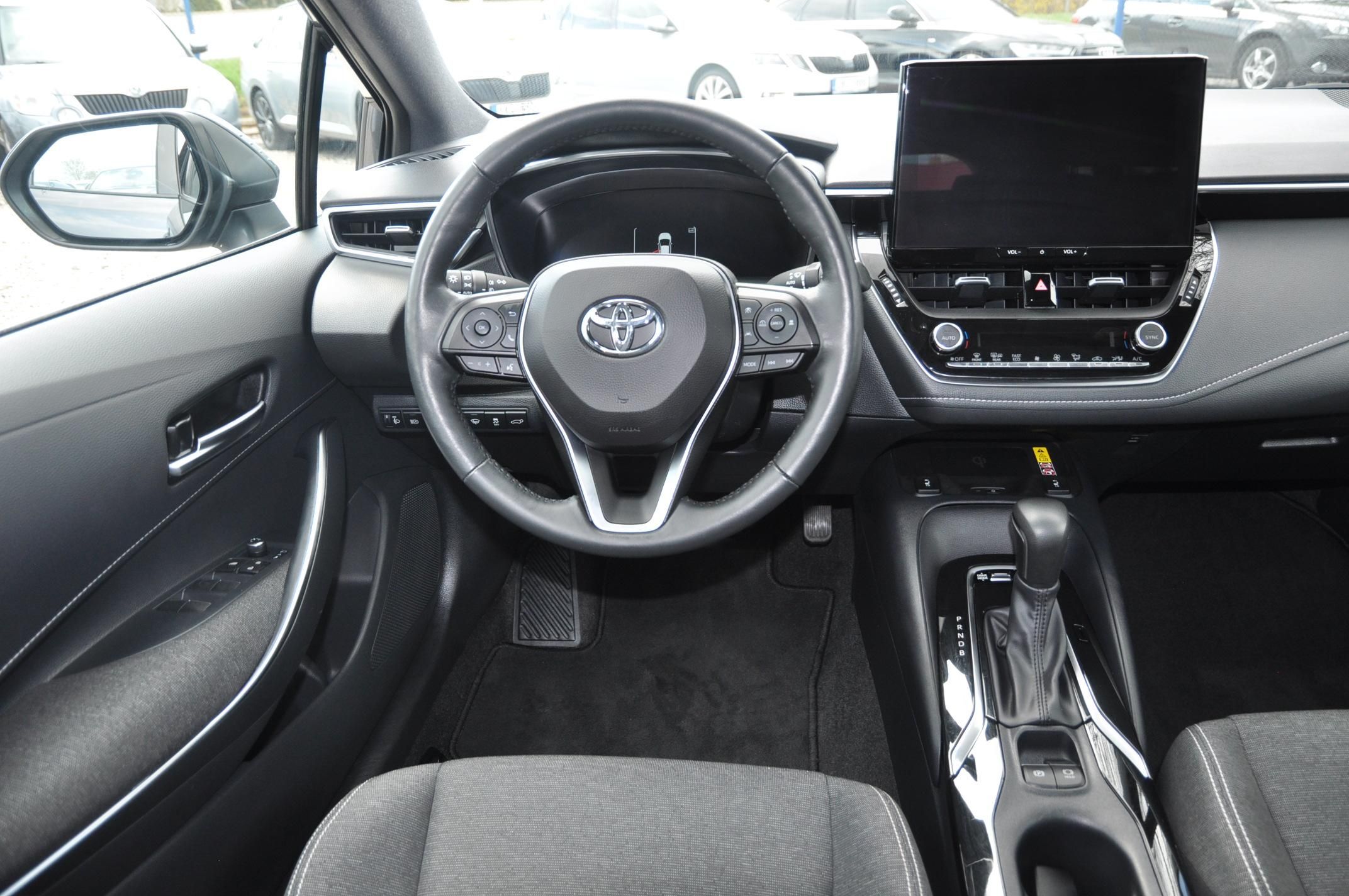 Toyota Corolla, 1.8 Hybrid KOMBI - fotka 5