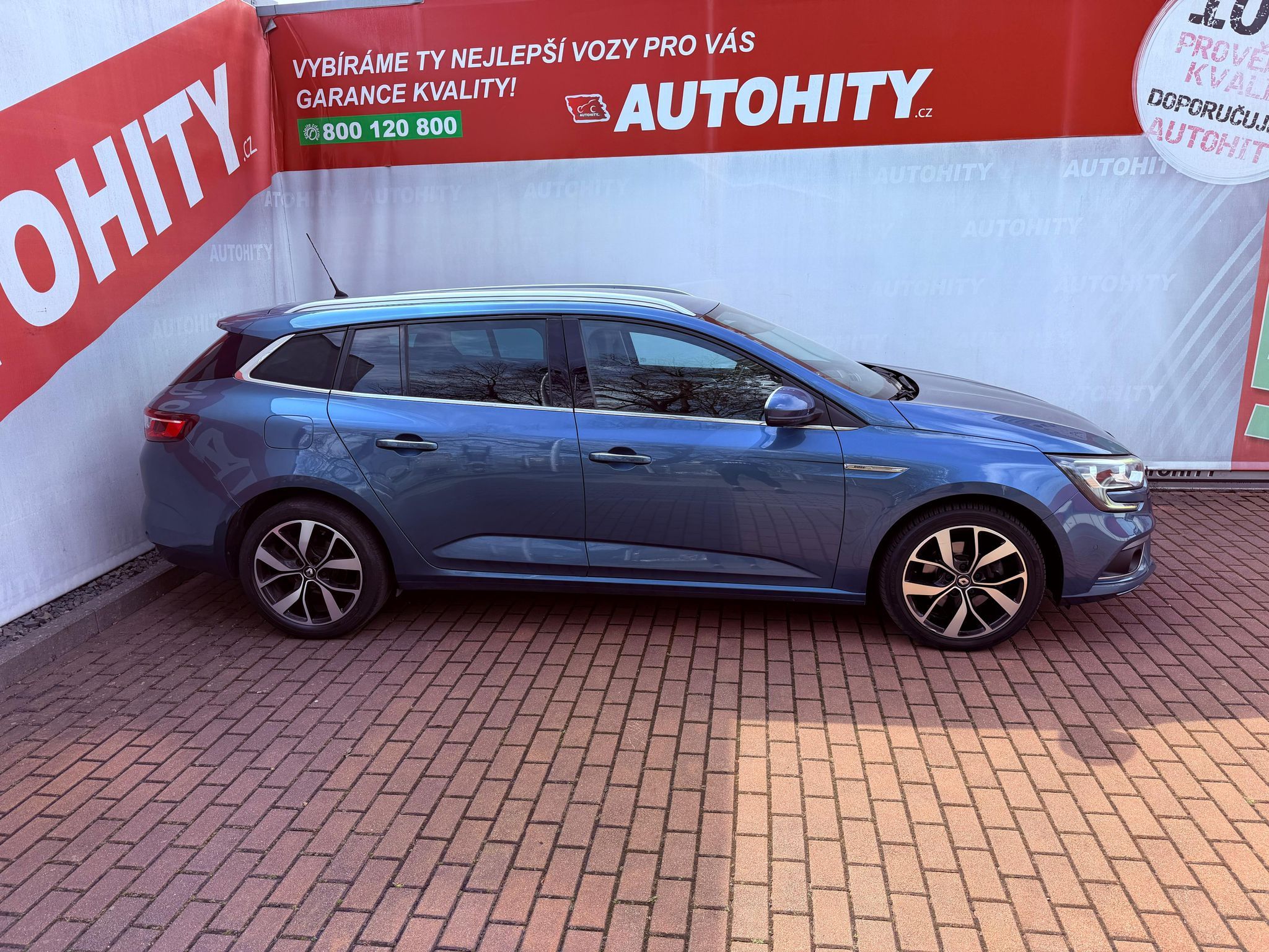 Renault Mégane, 1.3 TCe EDC, Bose, Navi, TOP - fotka 6