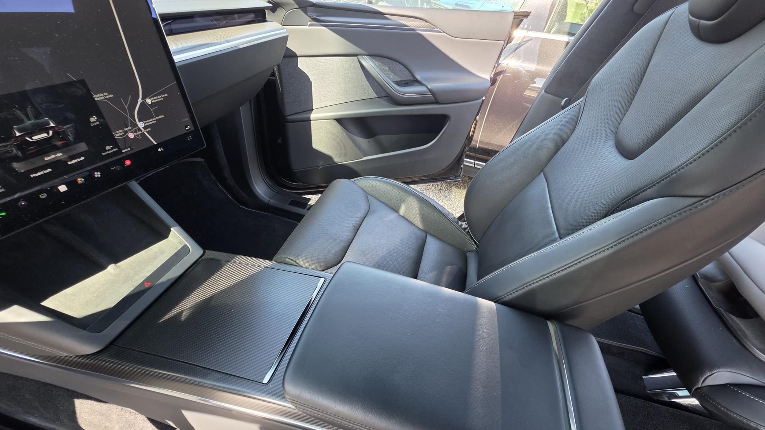 Tesla Model X, Plaid - Tažné 2 250 kg - fotka 5