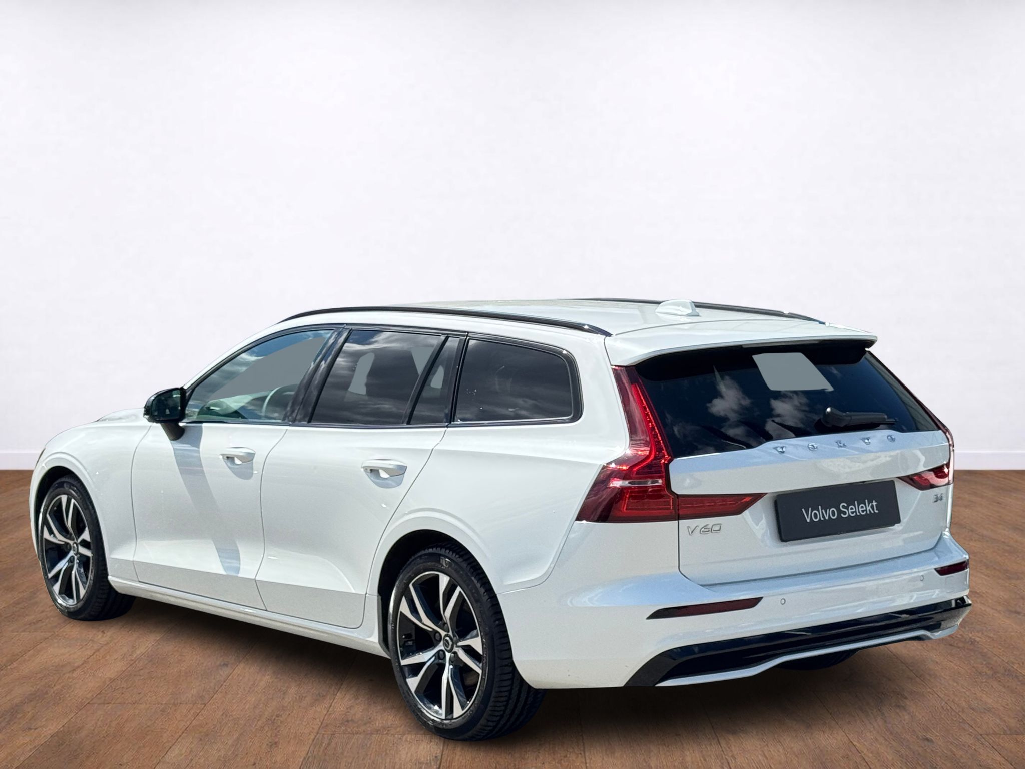 Volvo V60, PLUS DARK B4 - fotka 3