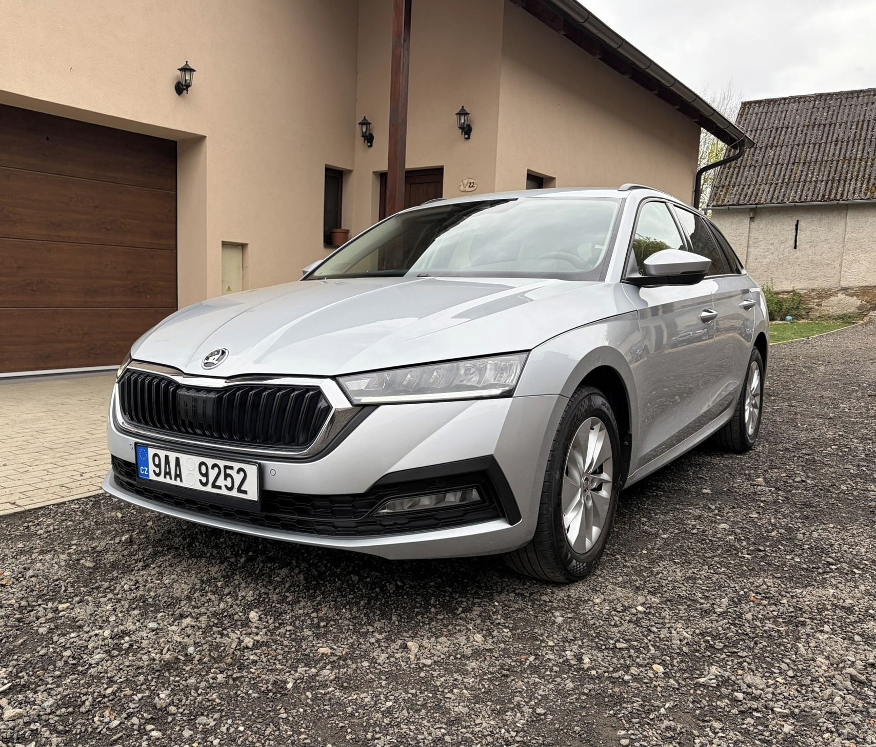 Škoda Octavia, kombi 2.0TDI. Rv22. 117 tiskm