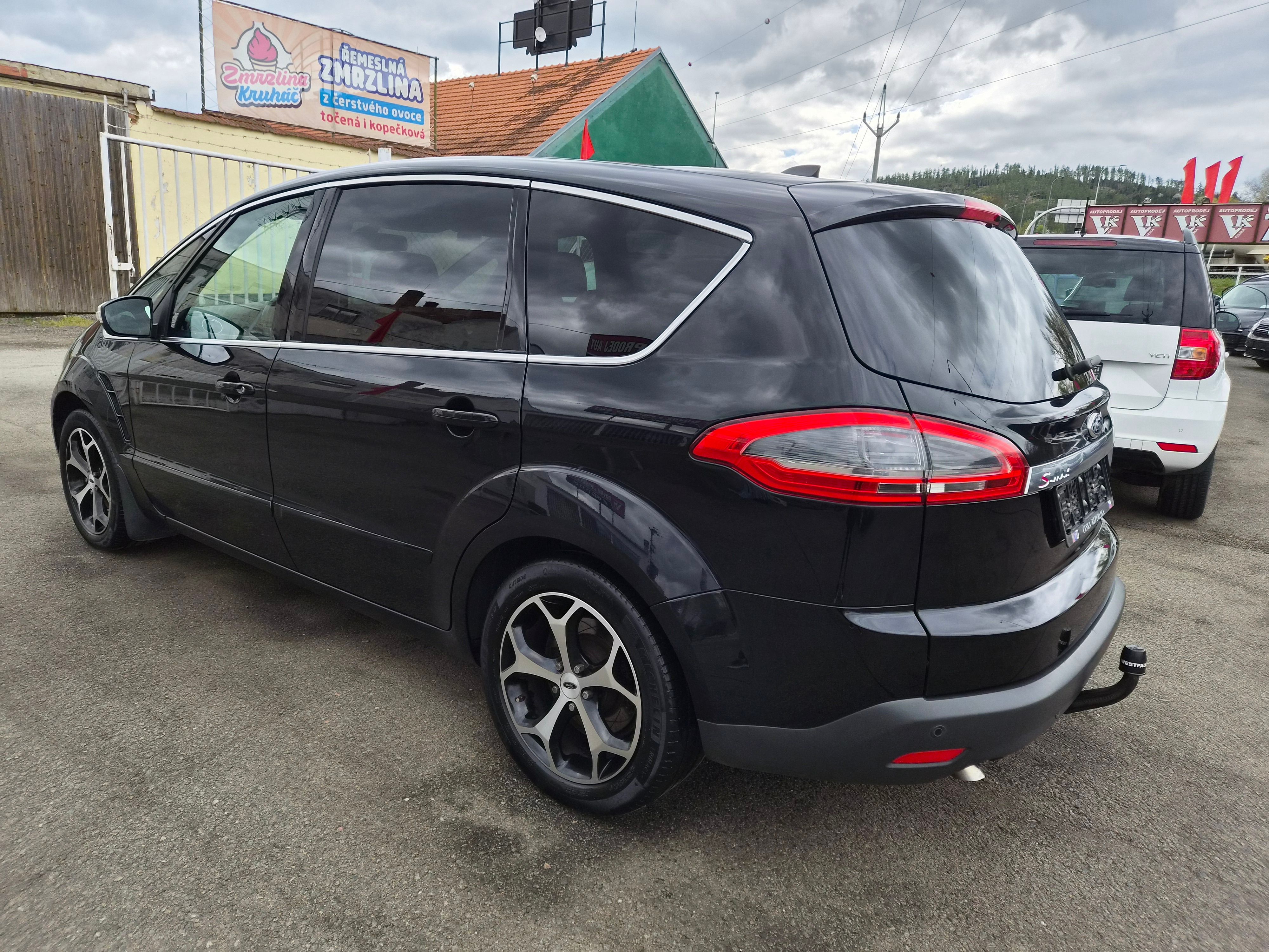 Ford S-MAX, 2,0TDCI 103KW TITANIUM,PANORAM - fotka 3