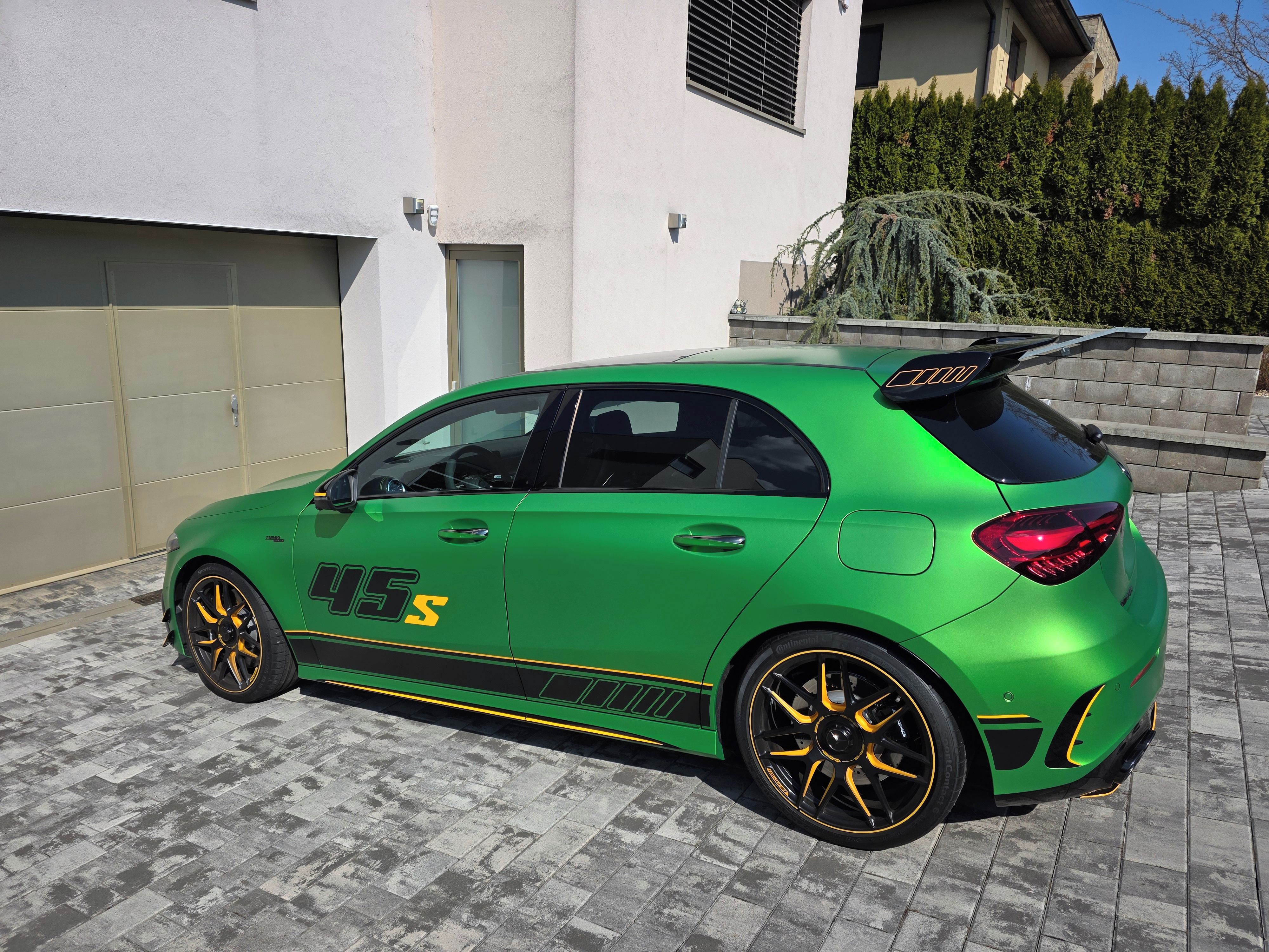 Mercedes-Benz Třídy A, A45S Green Hell Magno Edition - fotka 5