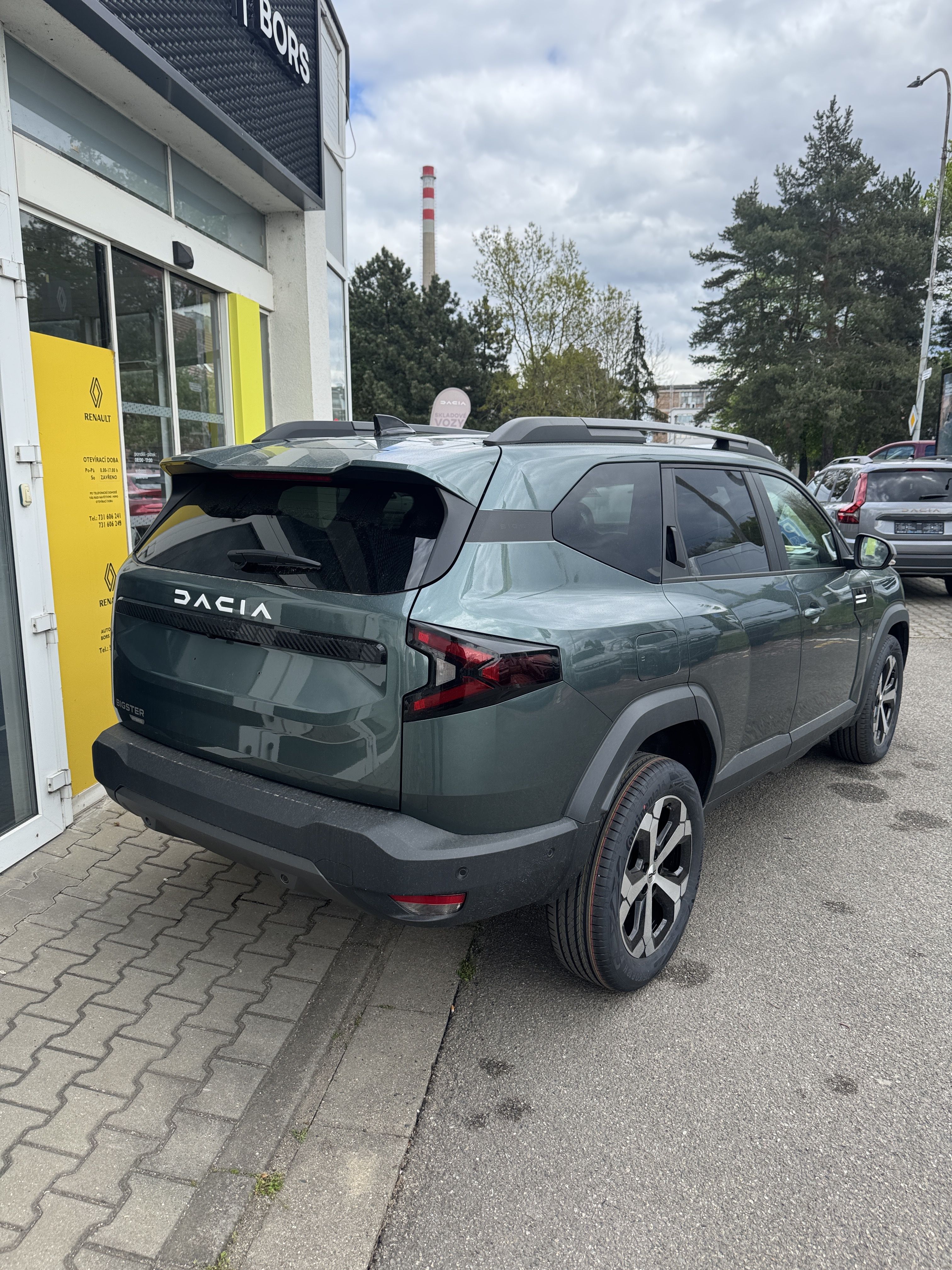 Dacia Bigster, Journey hybrid 155 CELEBRATION - fotka 3