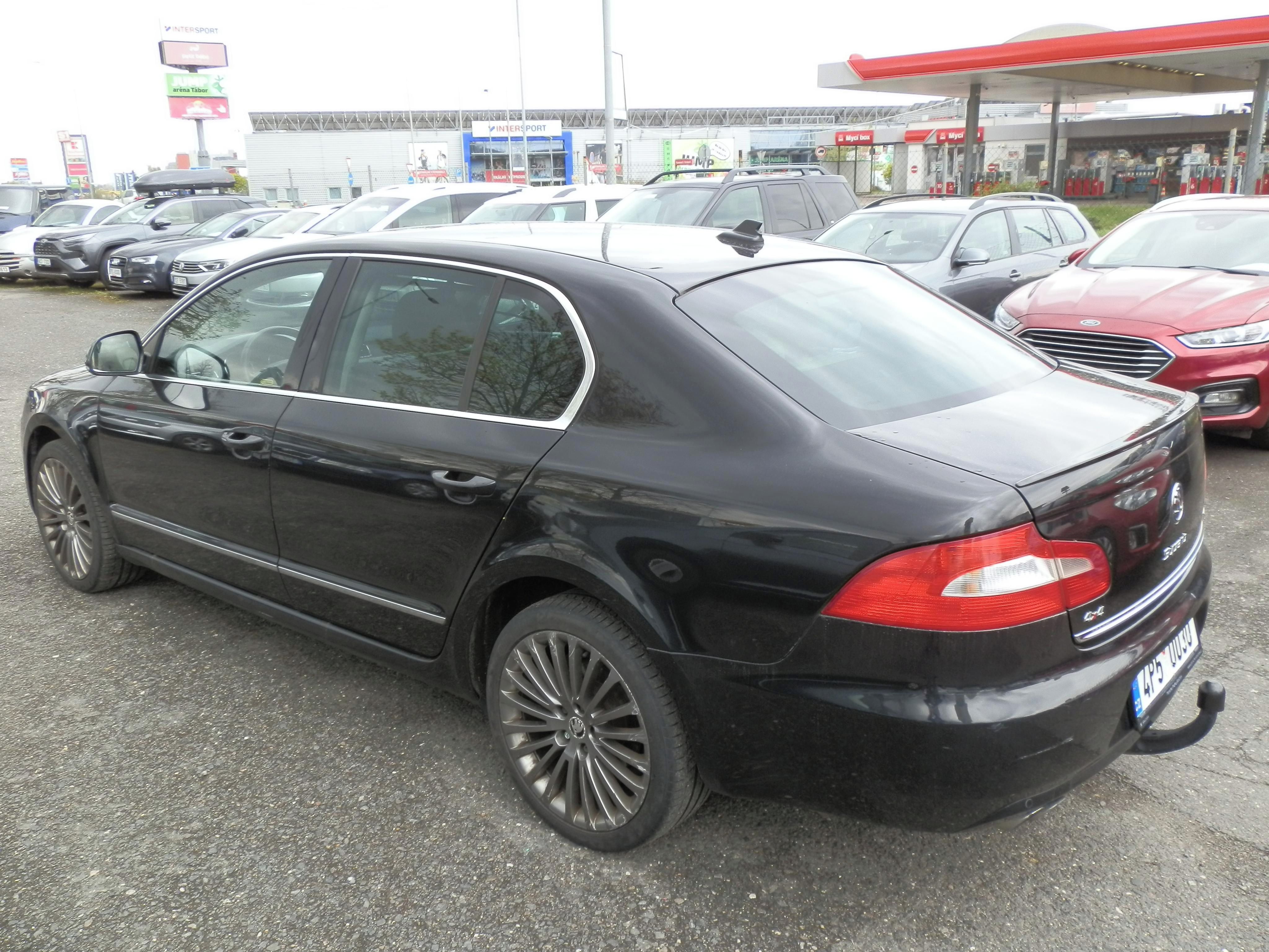 Škoda Superb, 2,0 TDi 4x4 - fotka 3