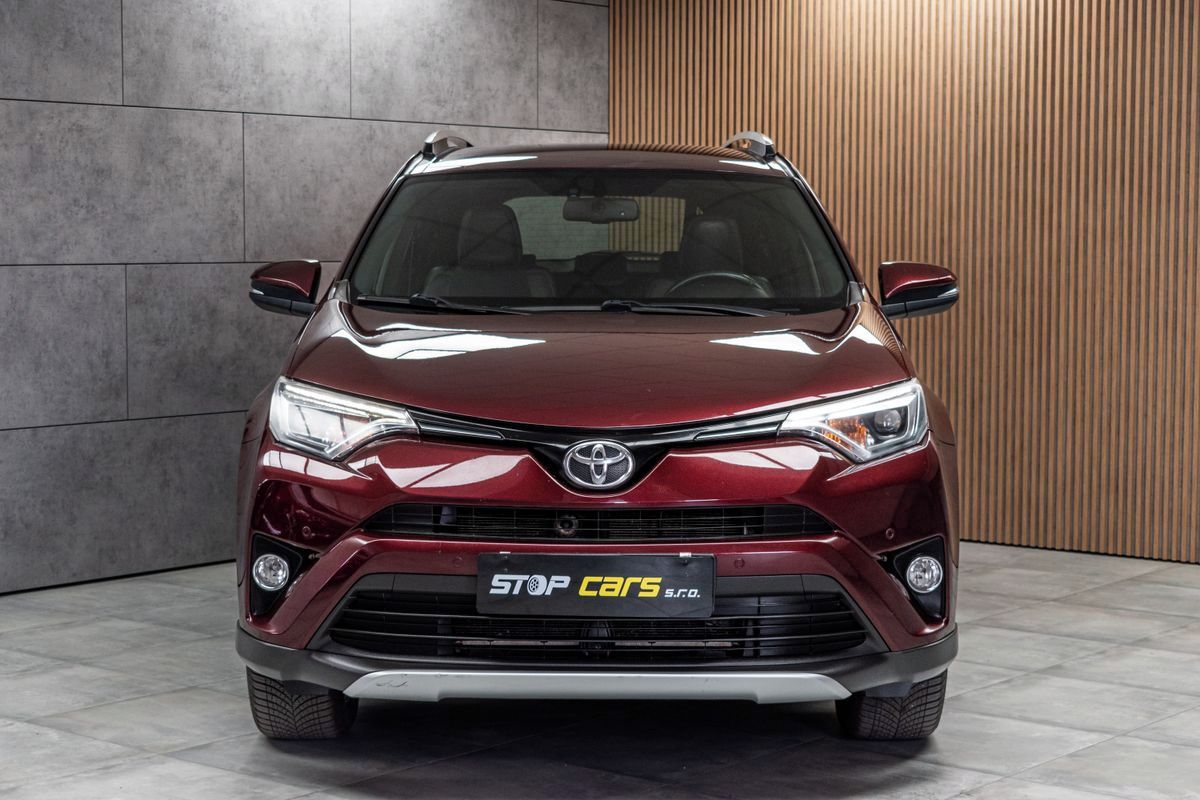 Toyota Rav4, 2.0 D-4D 105kW*PO ROZVODECH* - fotka 2