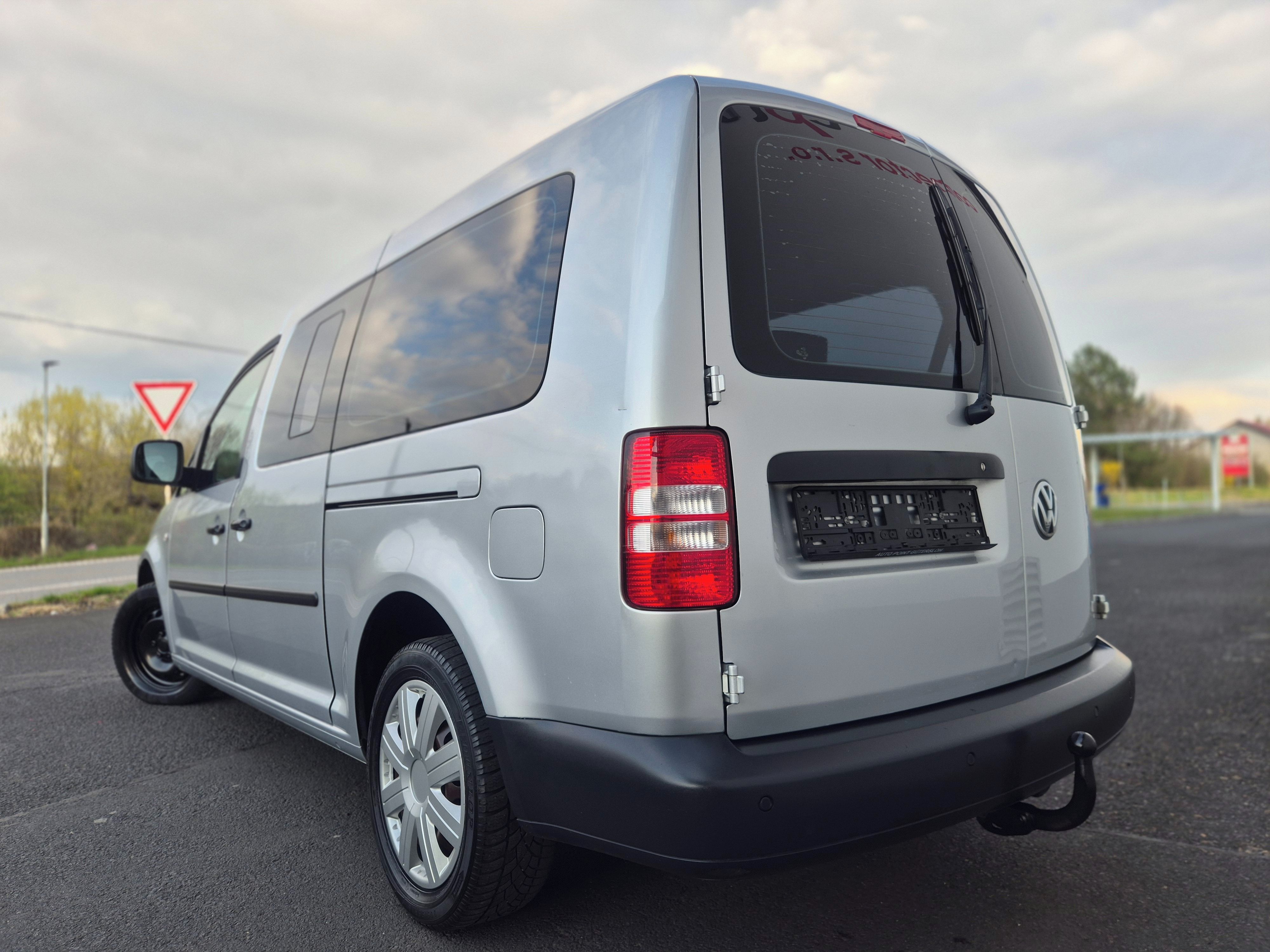 Volkswagen Caddy, 1 maj.plný servis ZÁRUKA MAXI - fotka 3