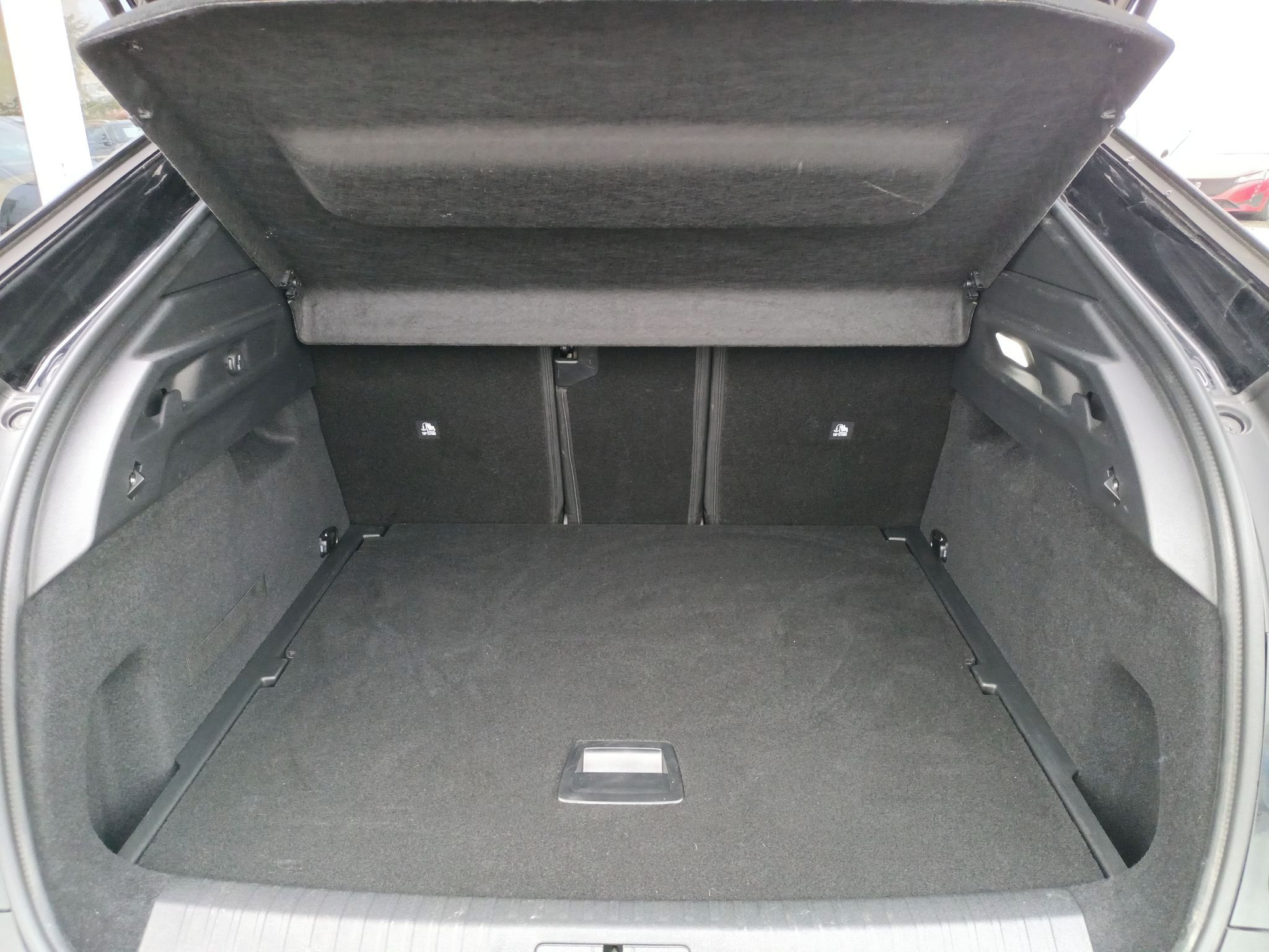 Peugeot 3008, Allure Hybrid 145 e-DCS6 - fotka 6