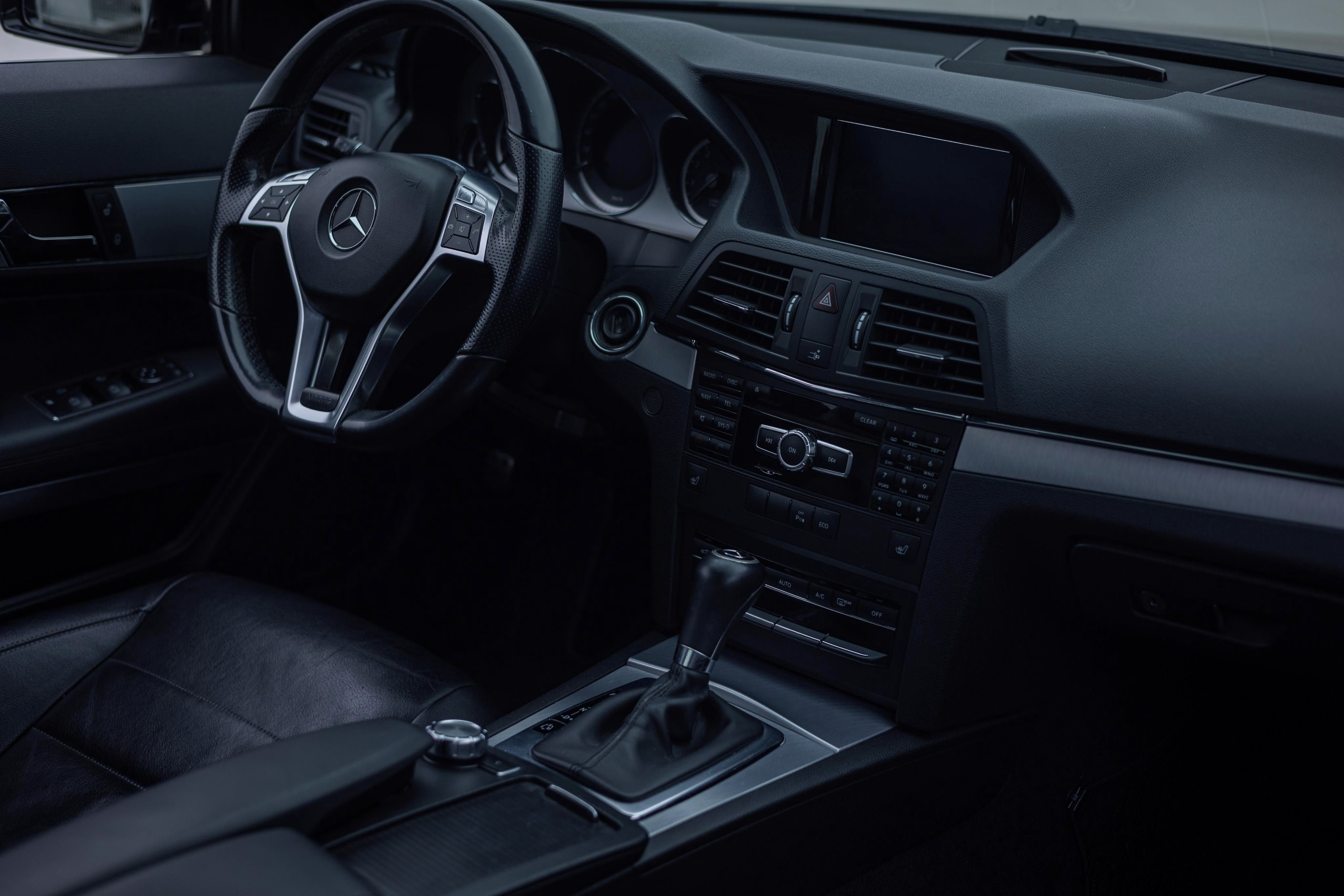 Mercedes-Benz Třídy E, Mercedes-Benz E-Coupe 250 CGI - fotka 6