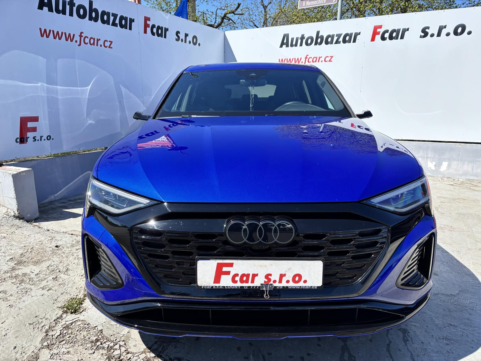 Audi Q8 e-tron, S-Line 55 300kW 114kWh Matrix - fotka 2