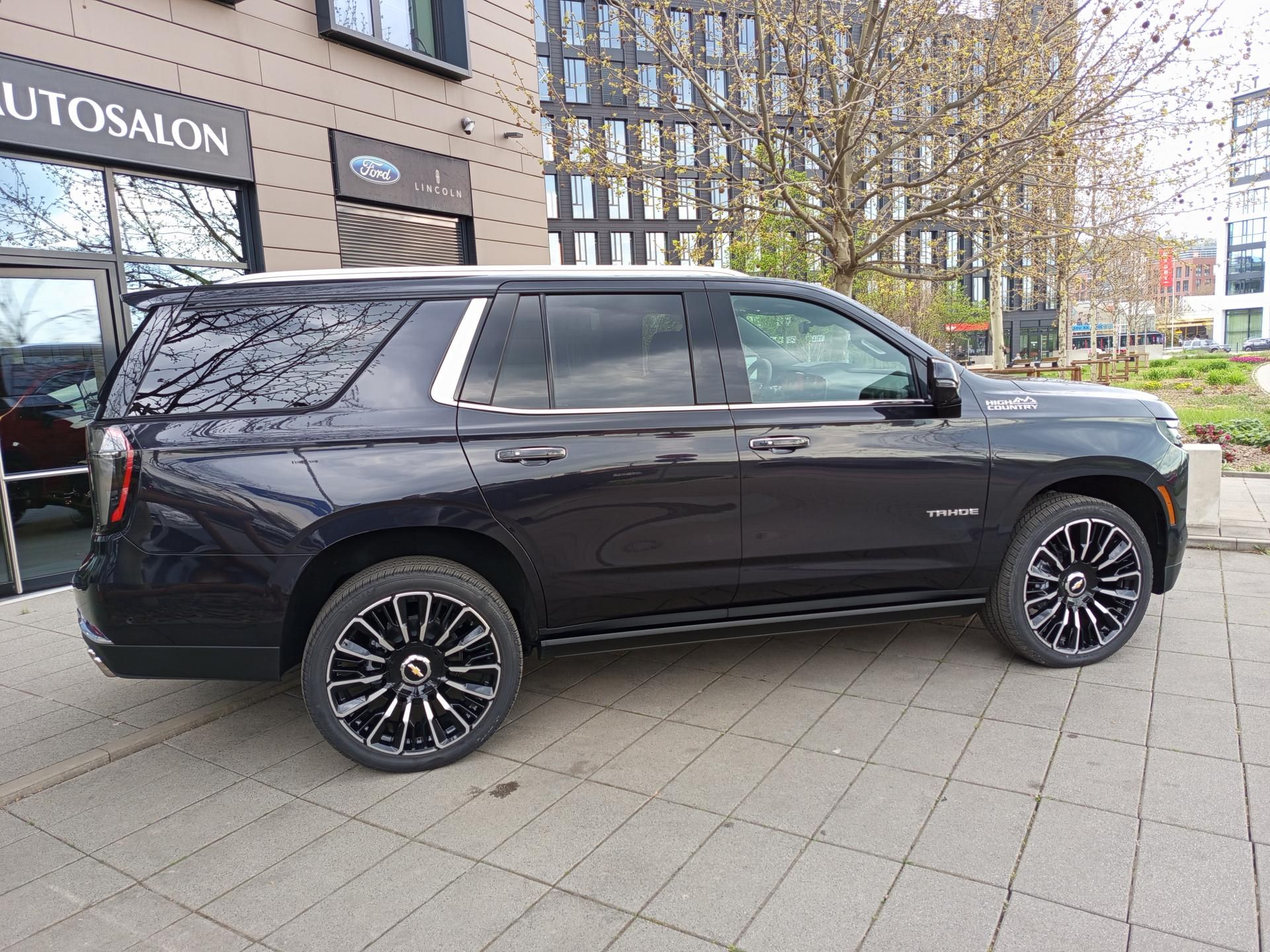 Chevrolet Tahoe, High Country 2026,AWD,kola 24" - fotka 2