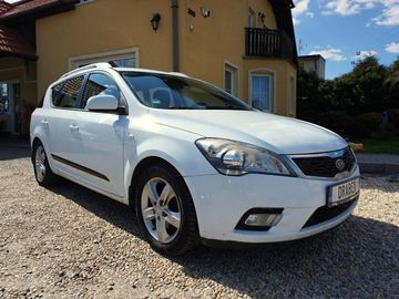 COMFORT 1,6 CRDI 85 kW