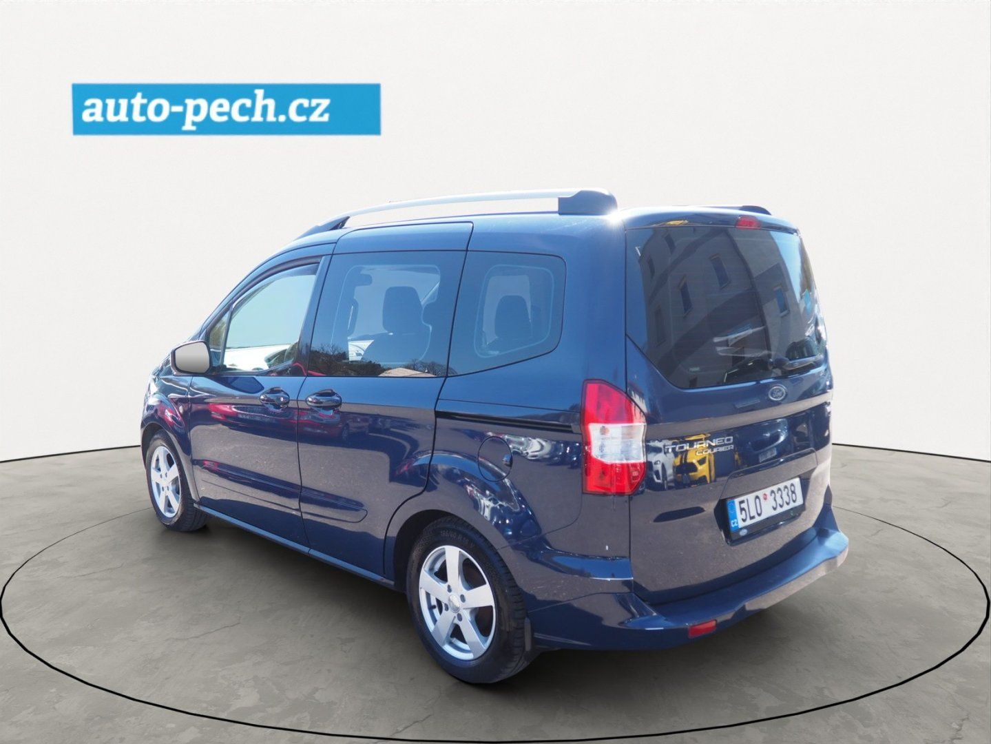 Ford Tourneo Courier, 1.0i EcoBoost, 74 kW - fotka 2