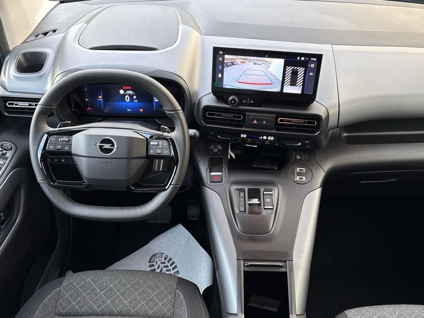 Opel Combo, 1.5CDTi 130k 96kW Elegance Plu - fotka 4