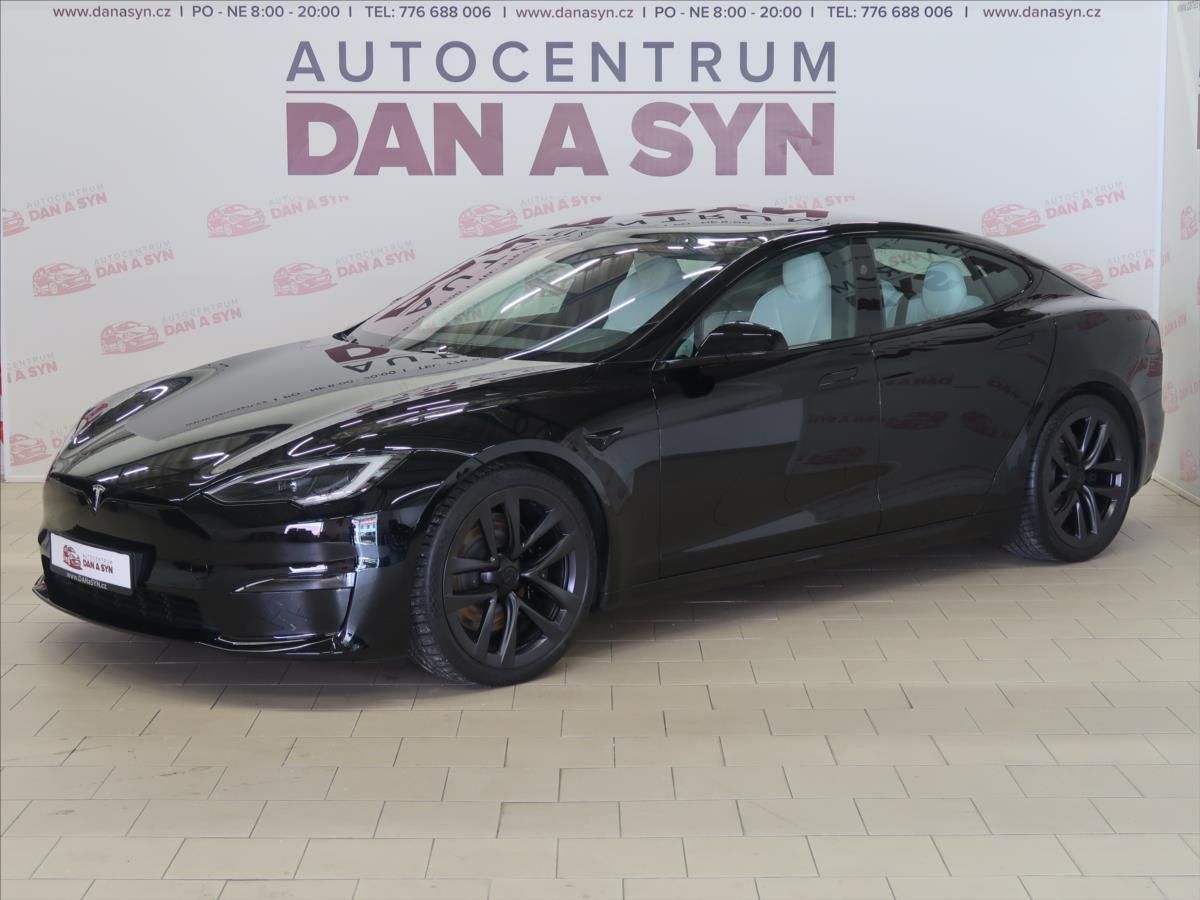 Tesla Model S, 1.majitel ZÁNOVNÍ !