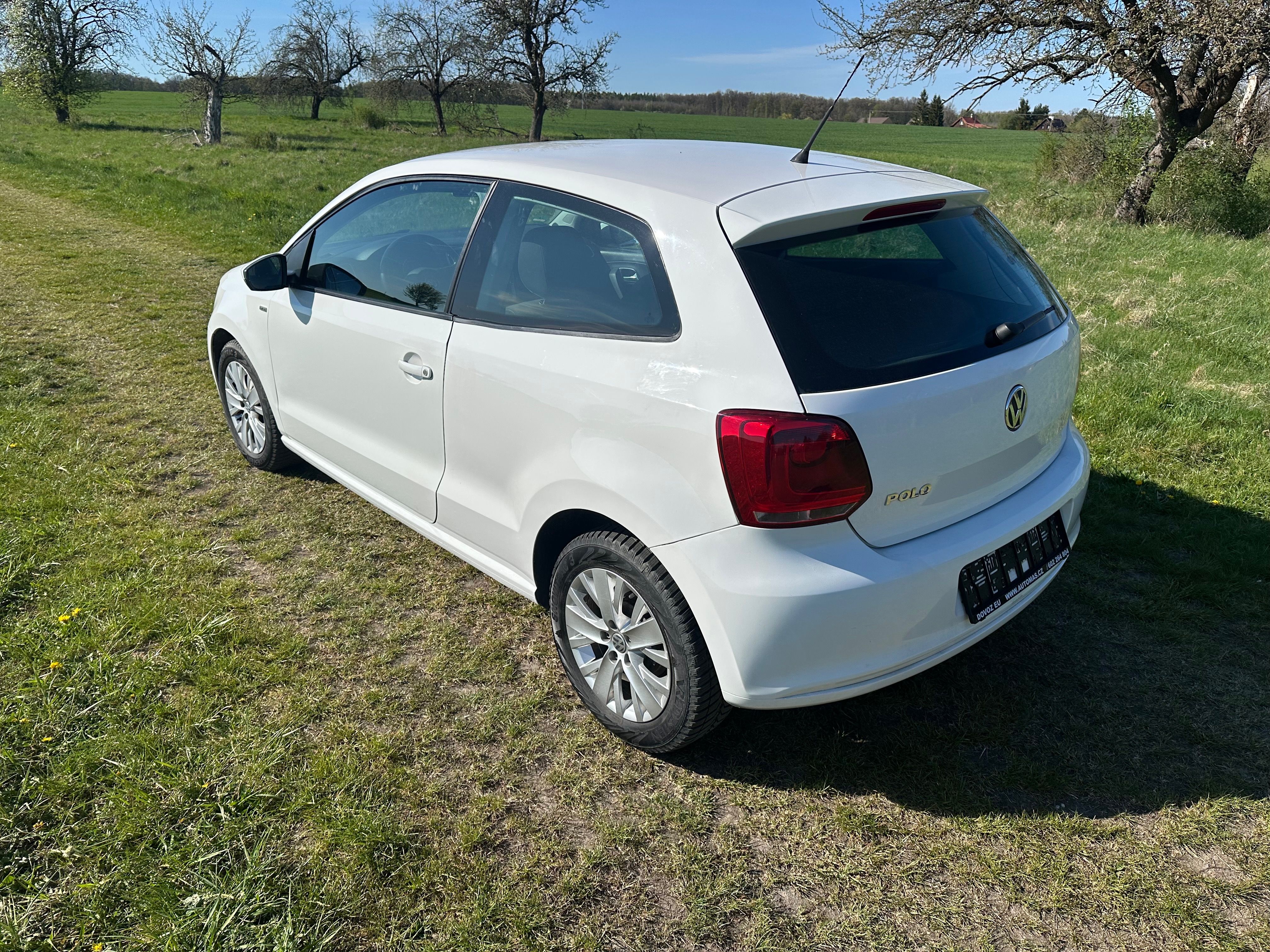 Volkswagen Polo, LIFE-1.2-htp-51KW-98000KM - fotka 4