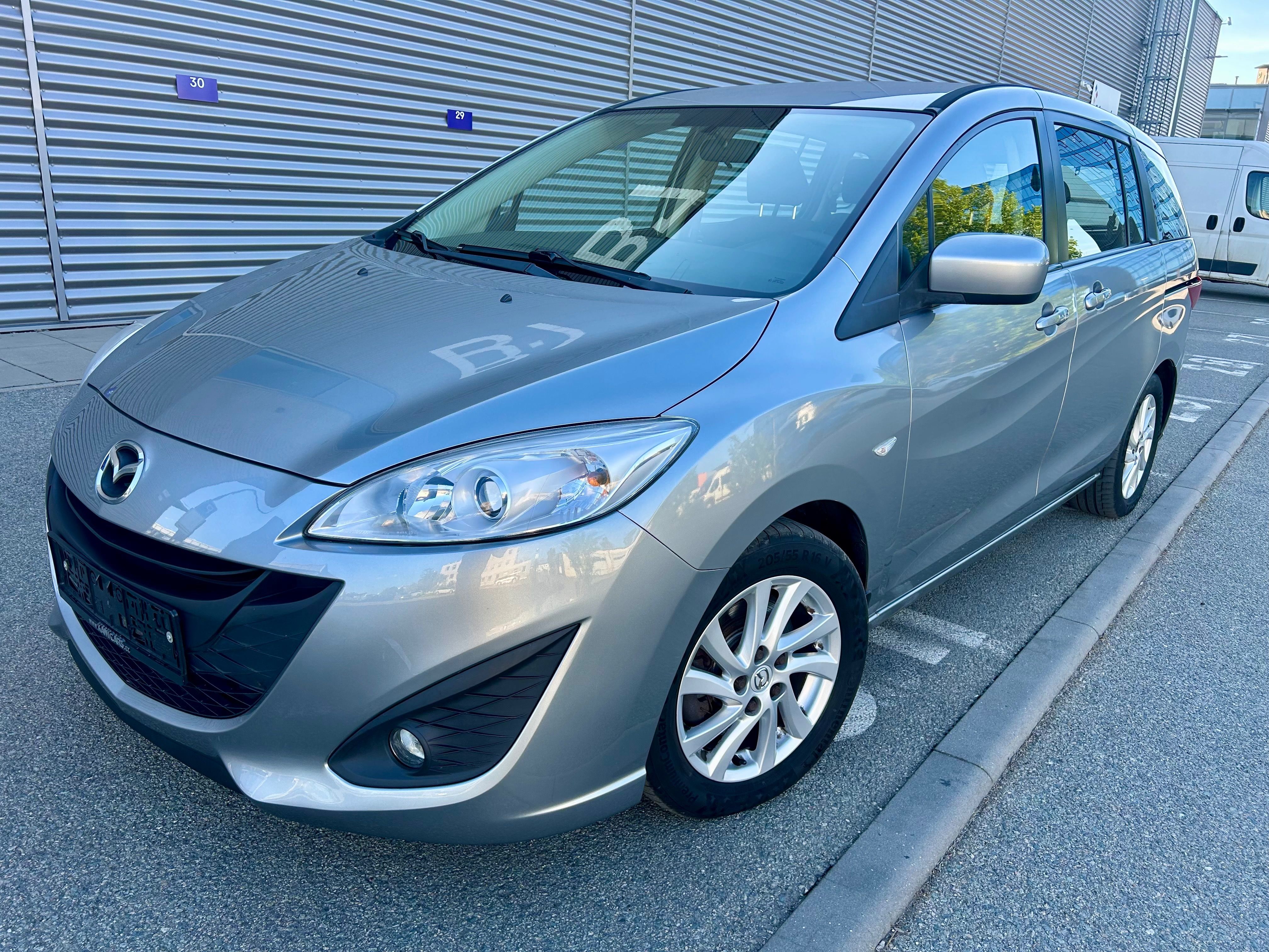 Mazda 5, 2.0 BENZIN-110KW-7MÍST - fotka 2