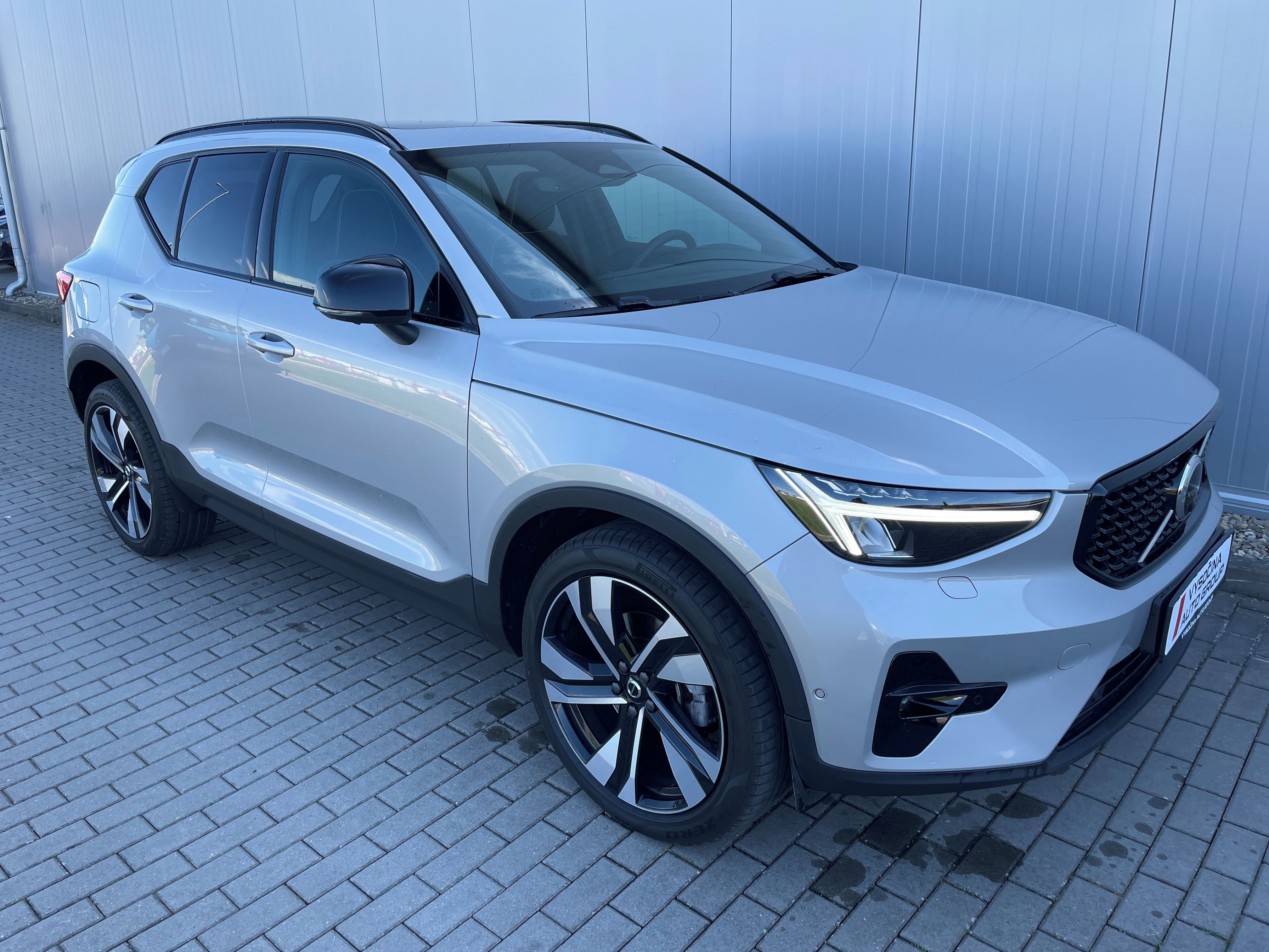 Volvo XC40, B4 AWD ULTIMATE Dark