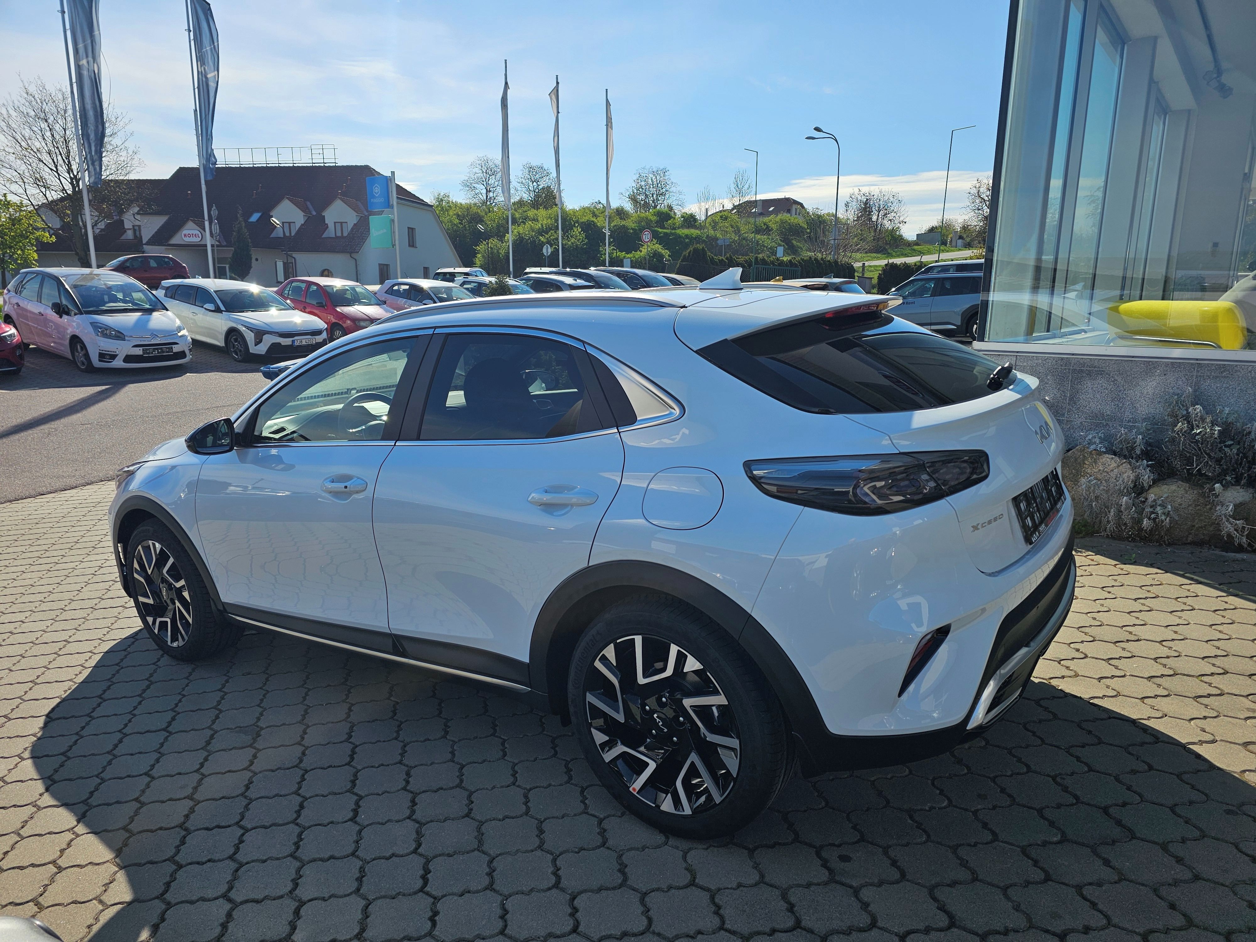 Kia XCee´d, 1,6 T-GDi Steel Edition - fotka 3