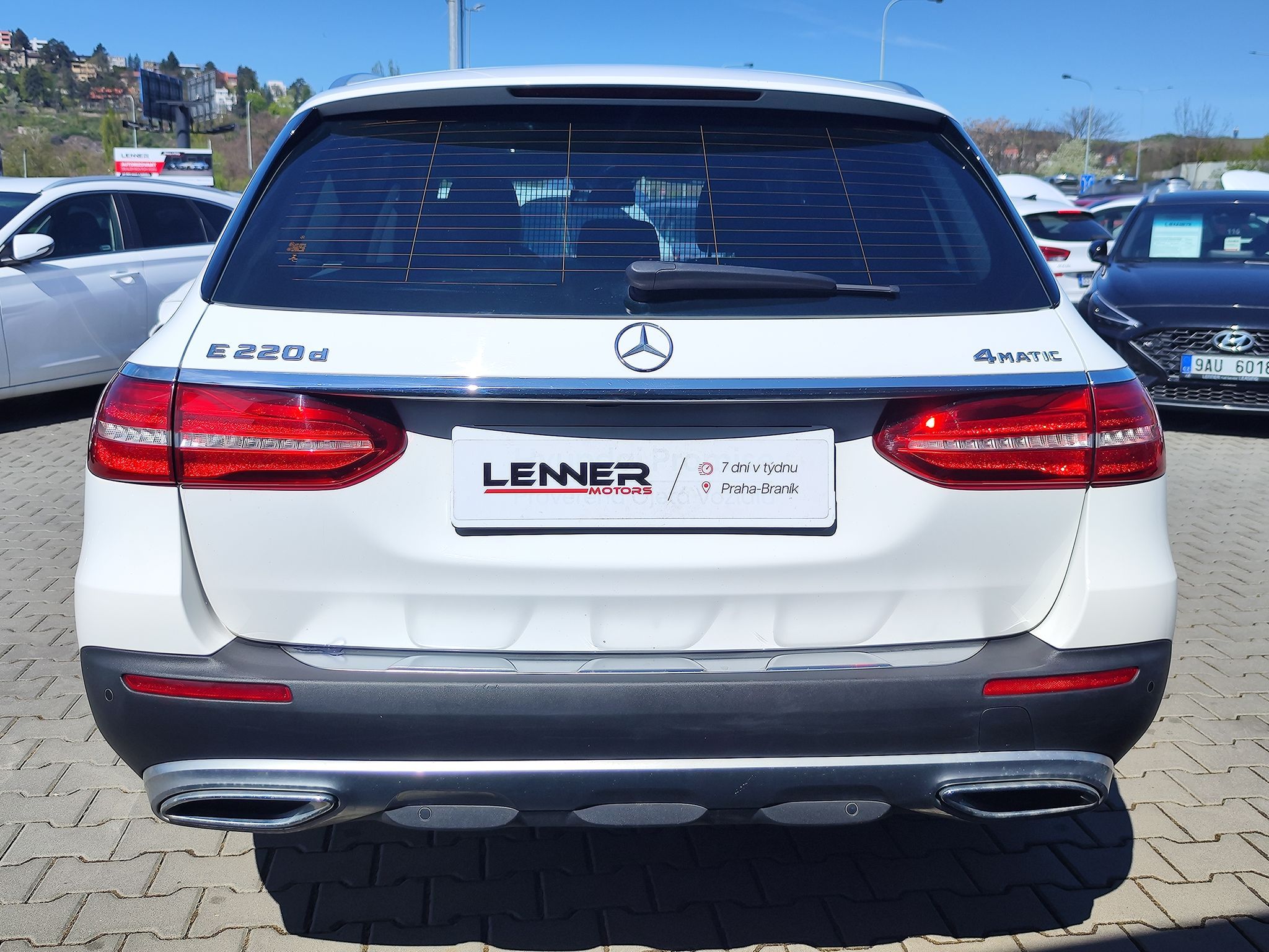 Mercedes-Benz Třídy E, E220d/143kW 4MATIC All-Terrain - fotka 6