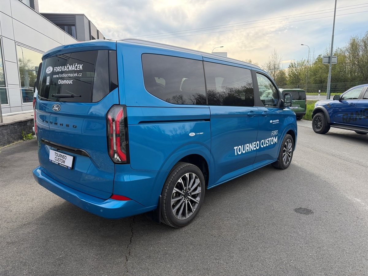Ford Tourneo Custom, Titanium X L1, 2.0 EcoBlue - fotka 3