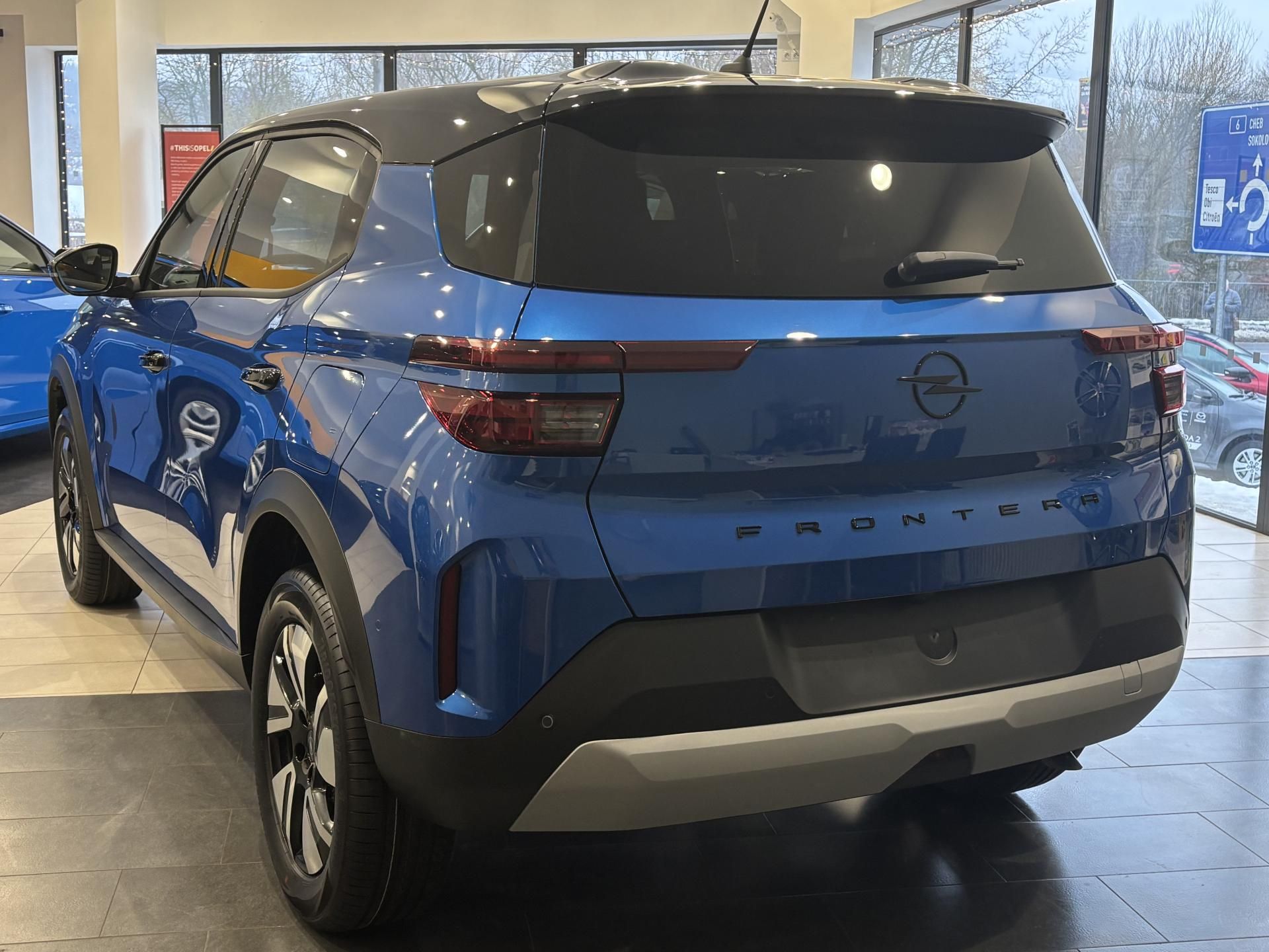Opel Frontera, GS 1.2 TURBO Hybrid - fotka 6