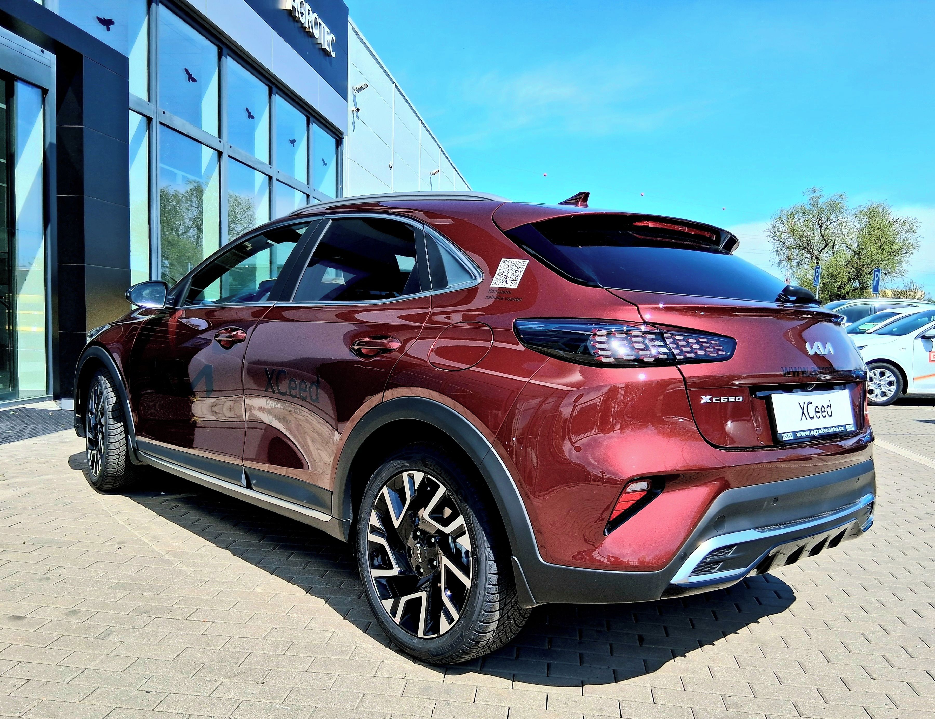Kia XCee´d, 1,6 T-GDI GPF 7DCT STEEL EDITI - fotka 3