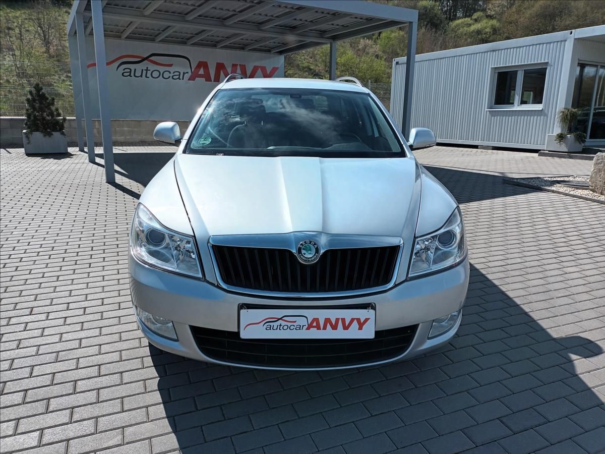 Škoda Octavia, 1,2 TSI,77kw,KLIMA,TEMPOMAT, - fotka 2