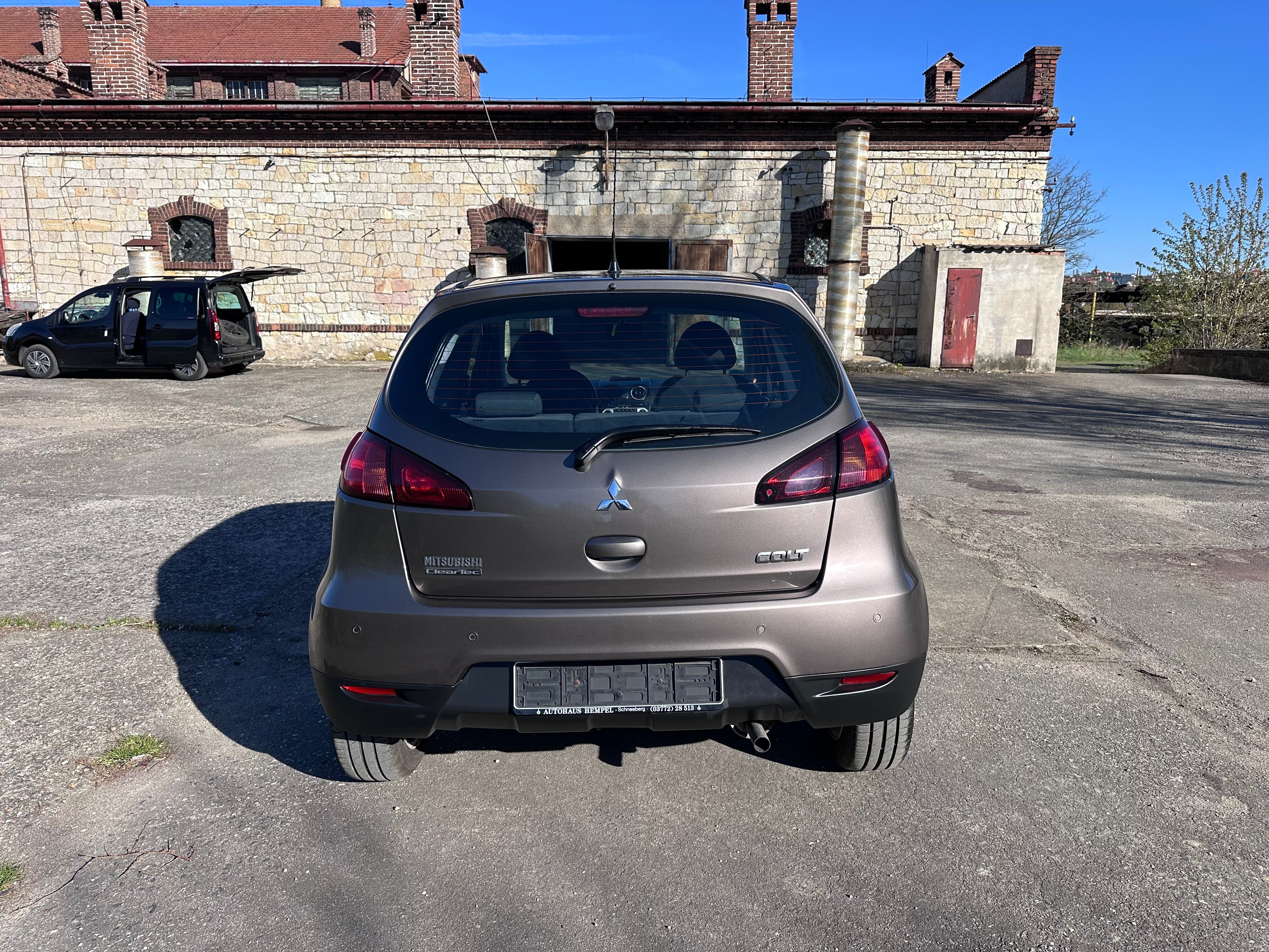 Mitsubishi Colt, 1,1i 55kw - fotka 4