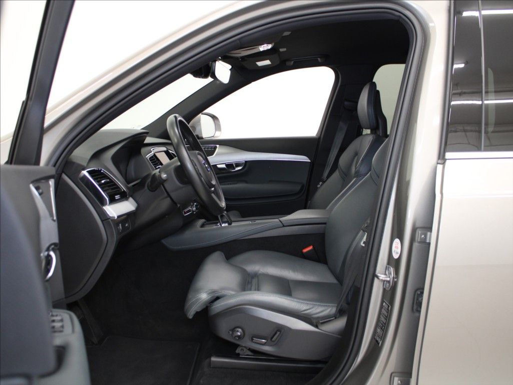 Volvo XC90, 2,0 D5 AWD Mom.PRO Paměť  TZ - fotka 6