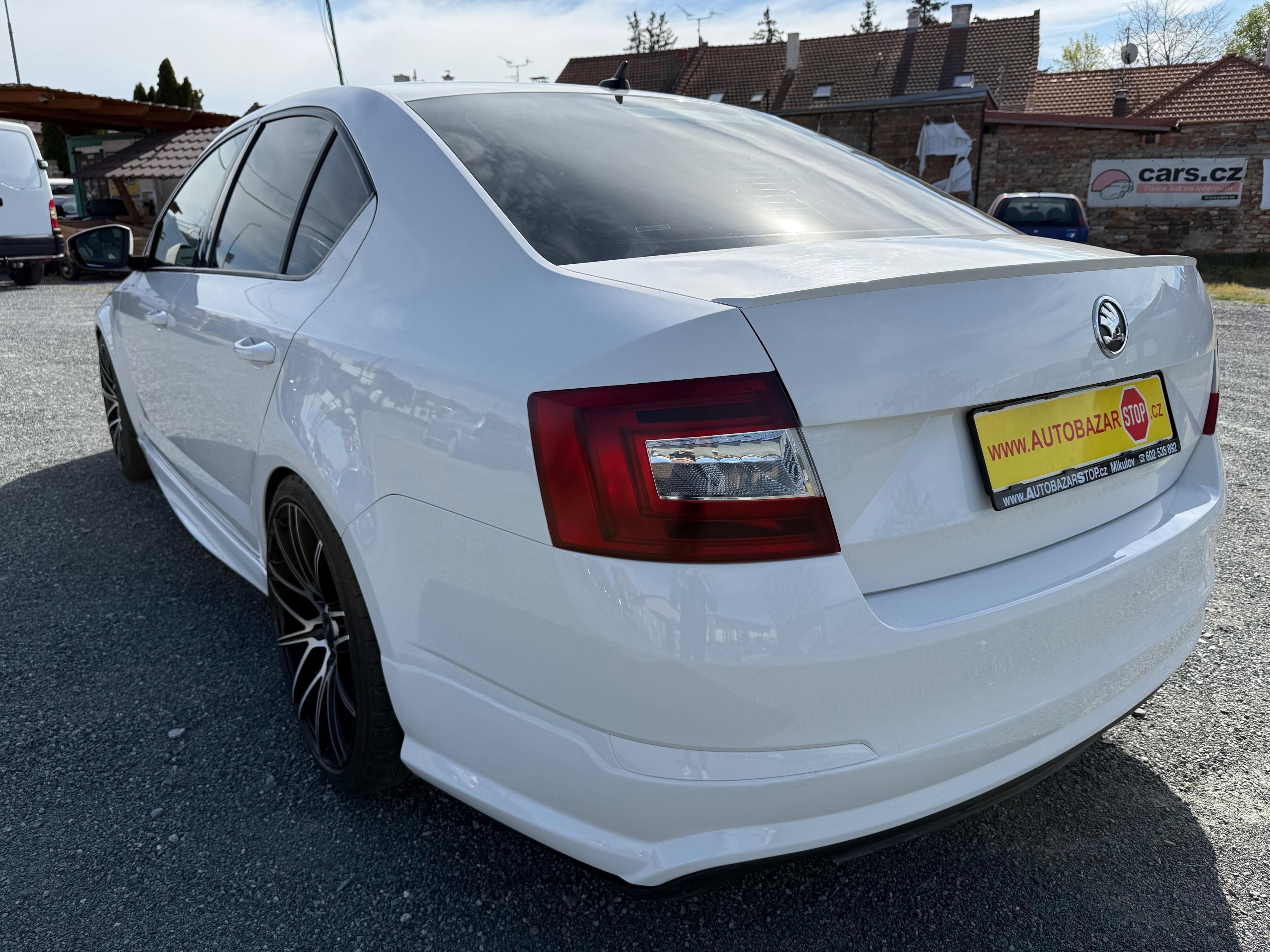 Škoda Octavia, 1.8 TSI 132 kW SPORTLINE CZ - fotka 4