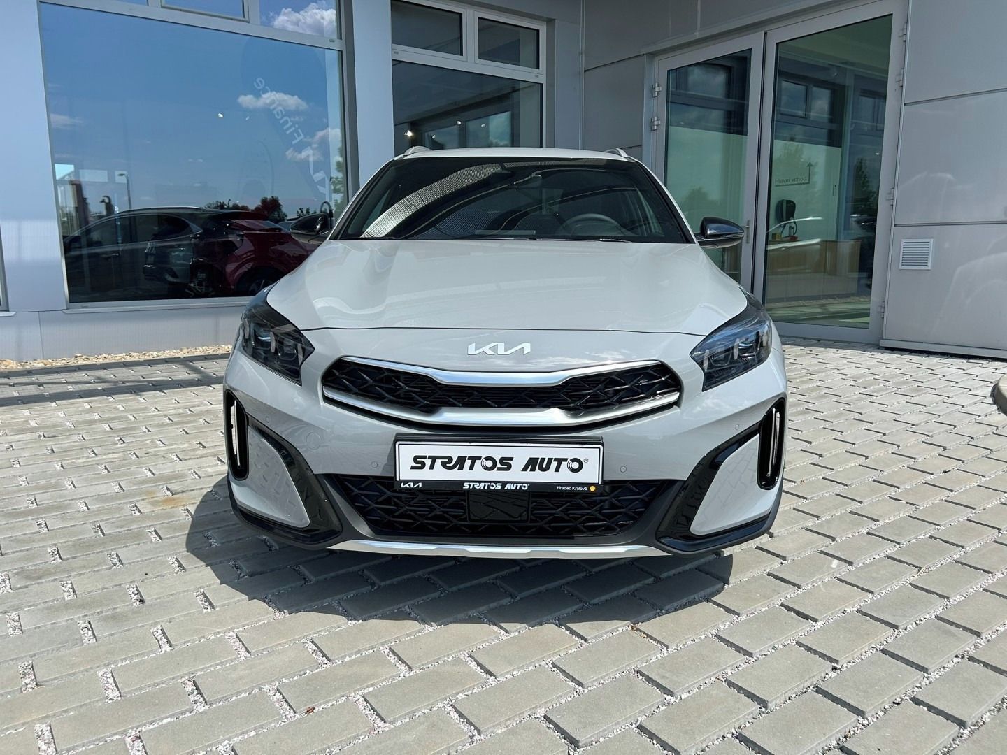 Kia XCee´d, 1,6 T-GDi 7DCT STEEL EDITION - fotka 2