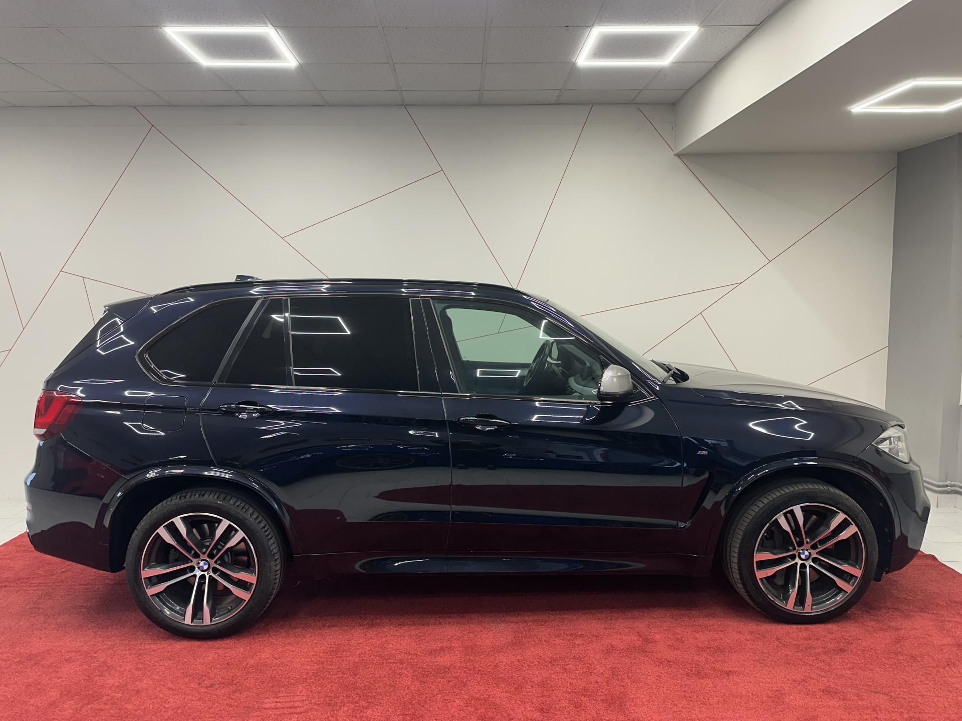 BMW X5, M50d CZ*TAŽNÉ*HUD*ADAPTIVELED - fotka 5