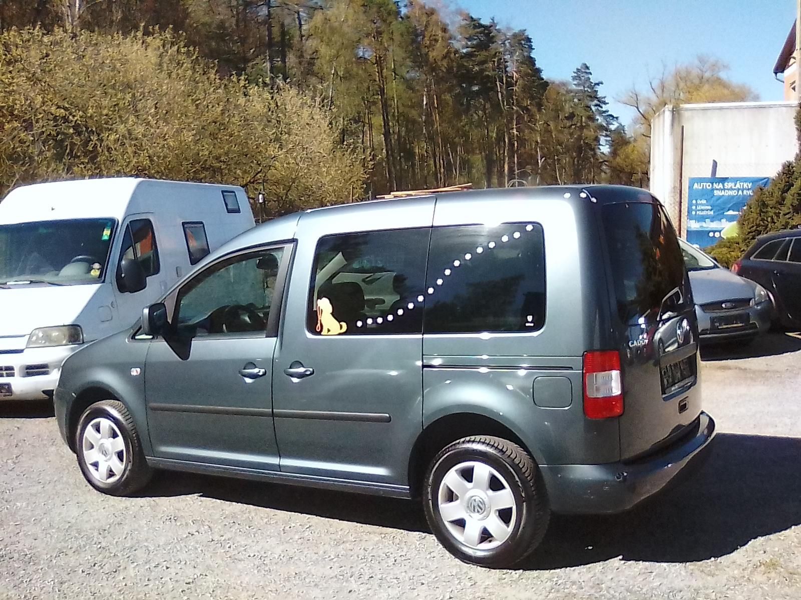Volkswagen Caddy, 1.6i / 75 KW, 2.majitel, závěs - fotka 4