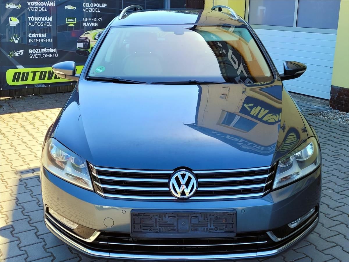Volkswagen Passat, 1,4 TSi HIGHLINE,málo najeto - fotka 2
