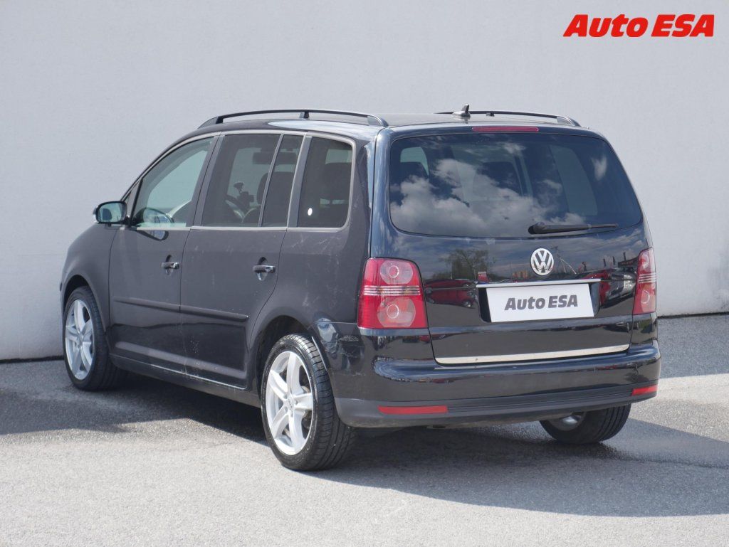 Volkswagen Touran, 1.4 TSi,xenon,autoAC - fotka 6