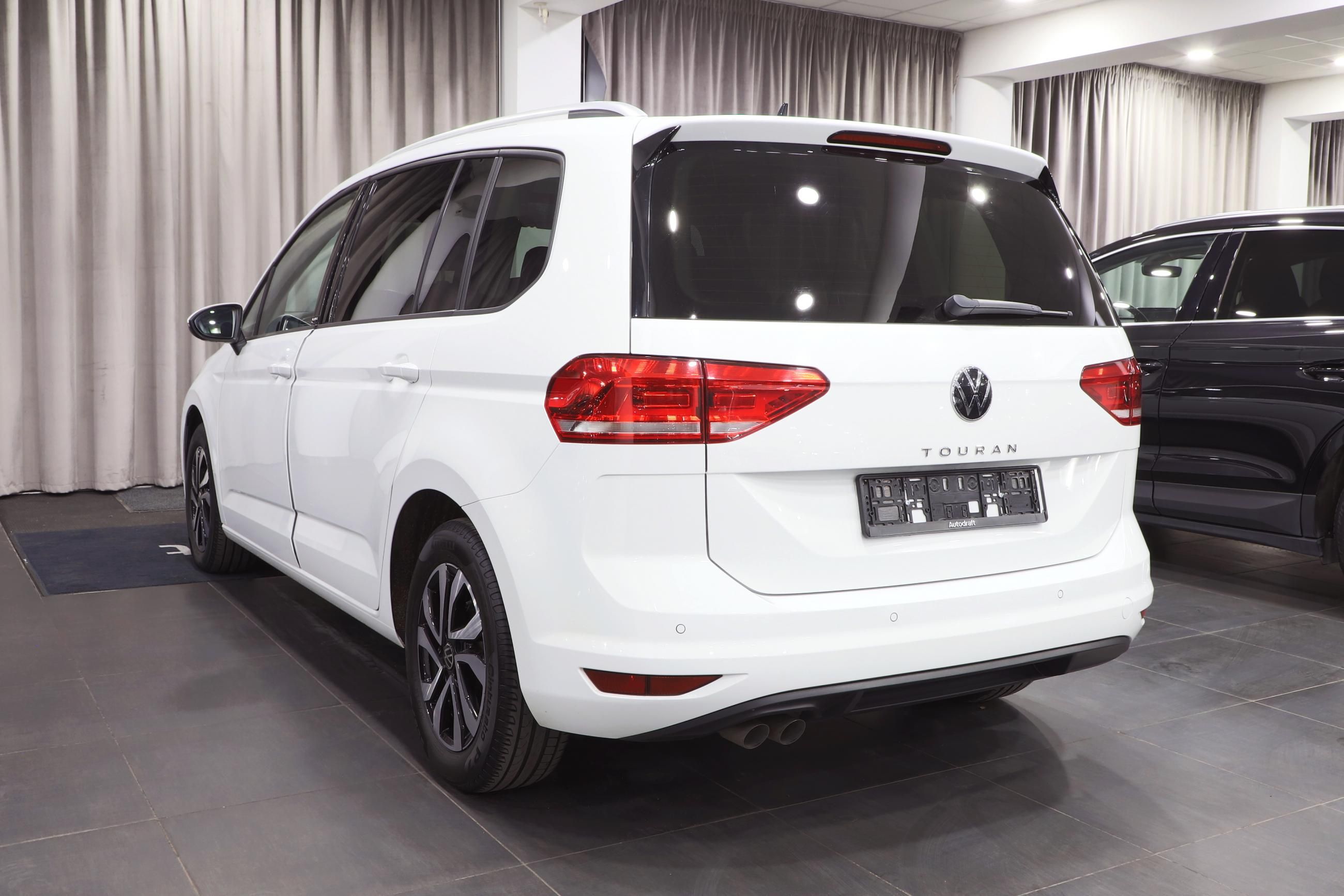 Volkswagen Touran, 2.0 TDI 110kW DSG Comfortline - fotka 4