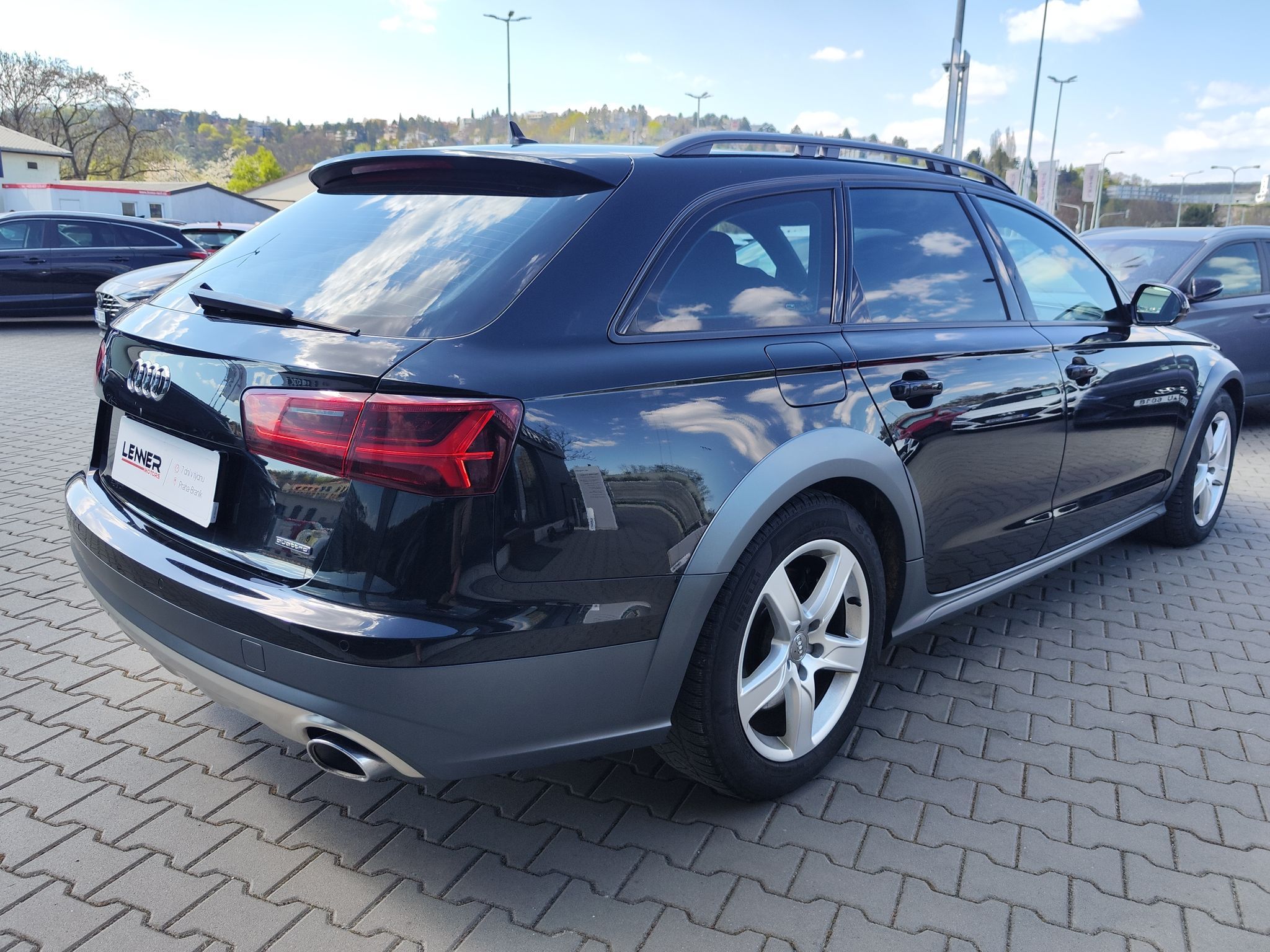 Audi A6 allroad, 3.0 TDi/160kW S-Line Quattro - fotka 5