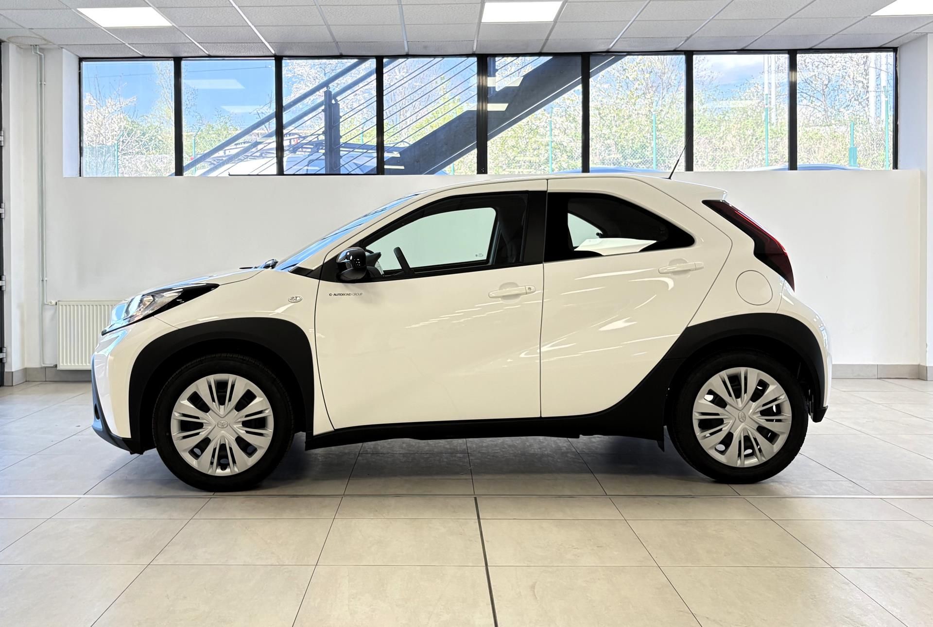 Toyota Aygo, 1.0L. - AUT. PŘEVODOVKA - fotka 3