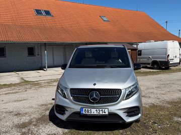 Mercedes V 300 servisováno