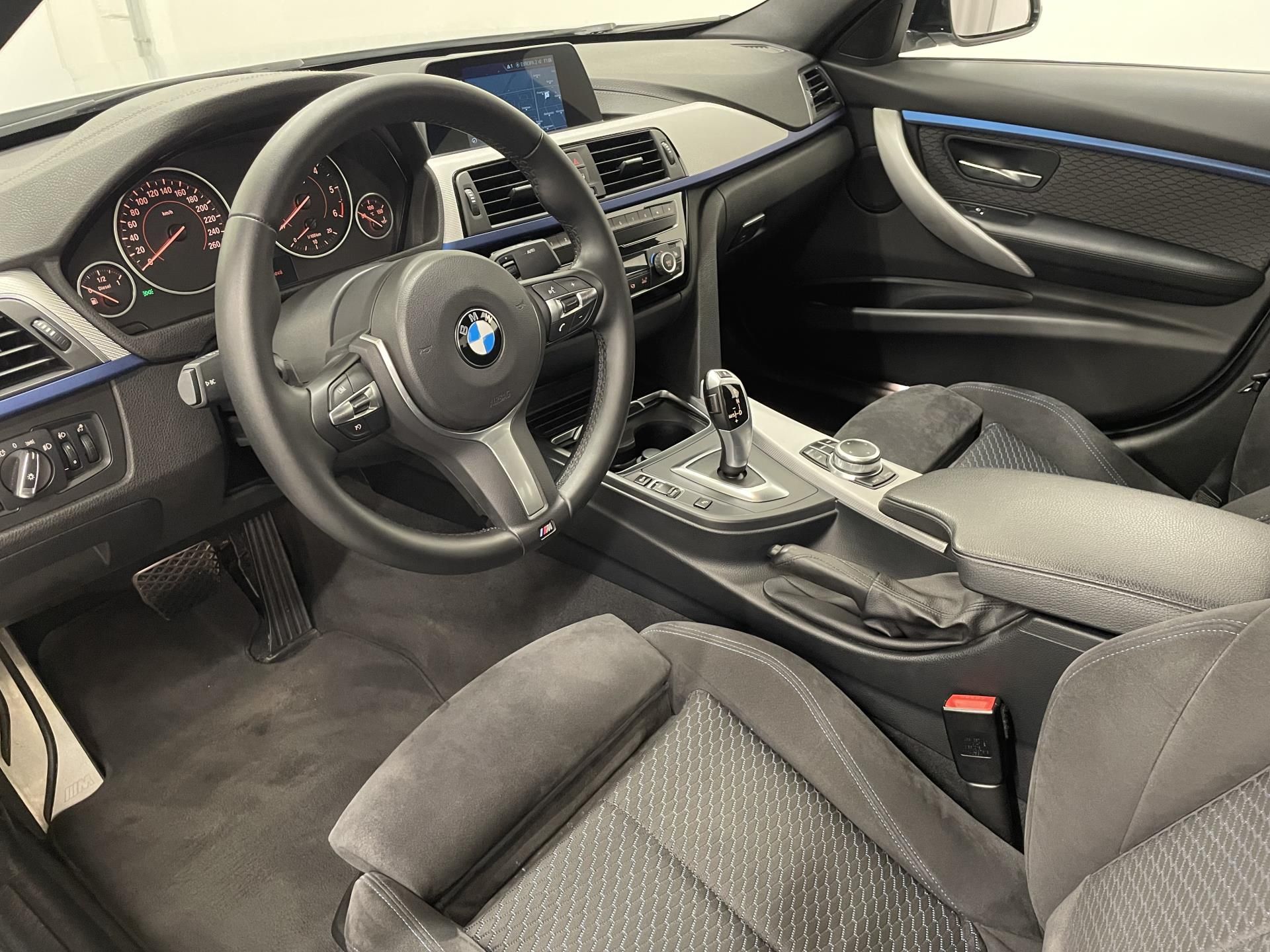 BMW Řada 3, 320d xDrive, Mpaket - fotka 6