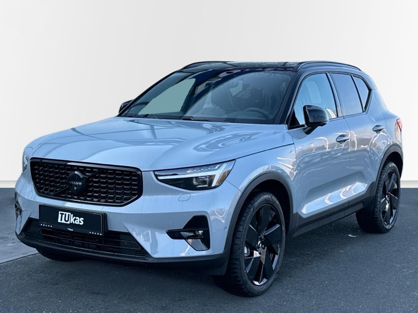 Volvo XC40, 2.0 B3 ULTRA BLACK EDITION
