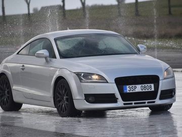 Audi TT 2.0 TFSI (147 kW)