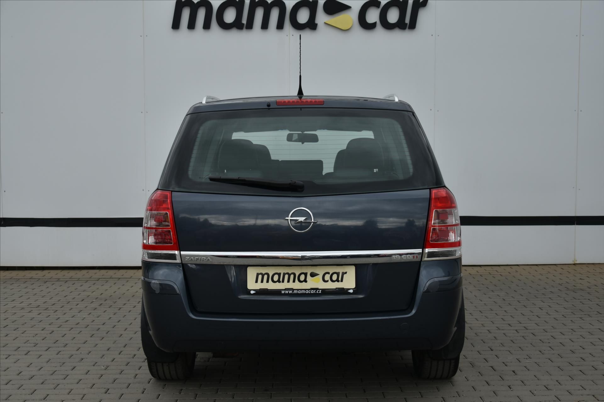 Opel Zafira, 1.9 CDTi 110kW 7MÍST 1.MAJ. ČR - fotka 6