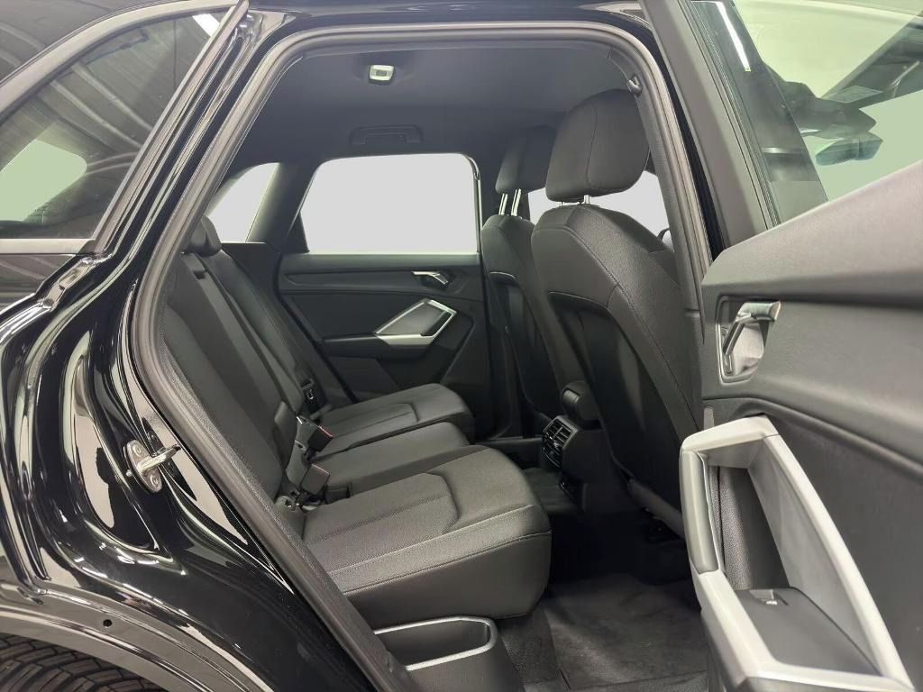 Audi Q3, 35 TFSI ADVANCED*Kamera* - fotka 4