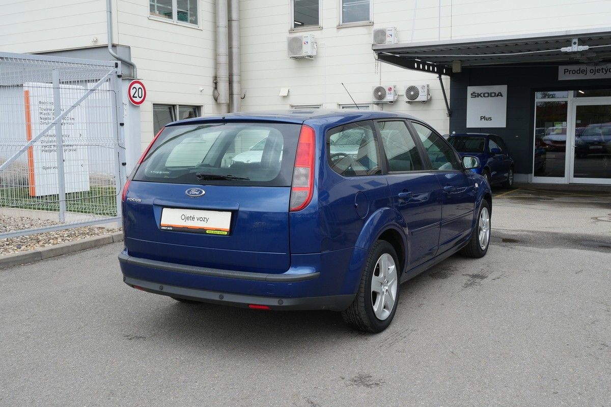 Ford Focus, 1.6 85 kW - fotka 2