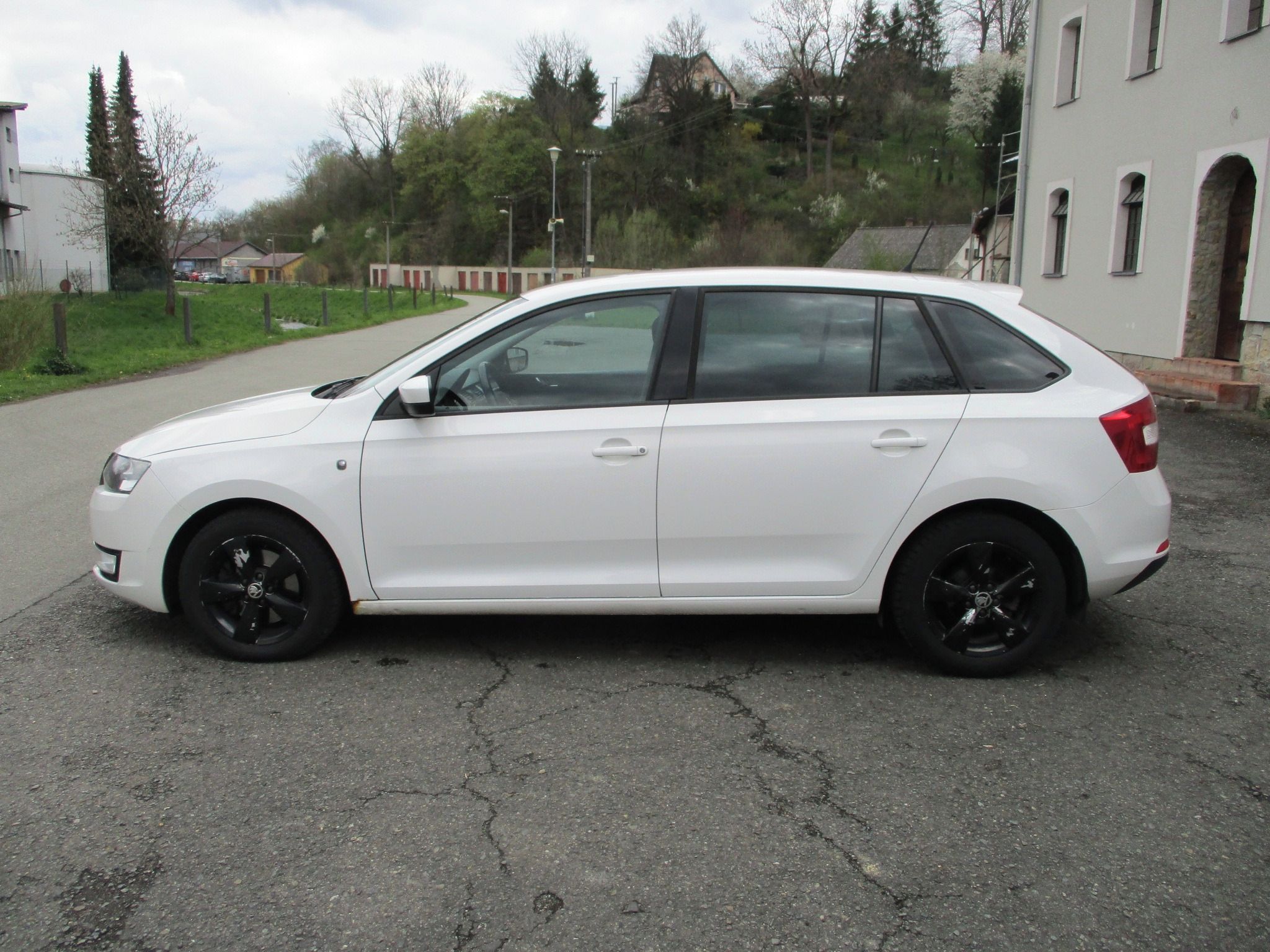Škoda Rapid, 1.6 TDi - fotka 2