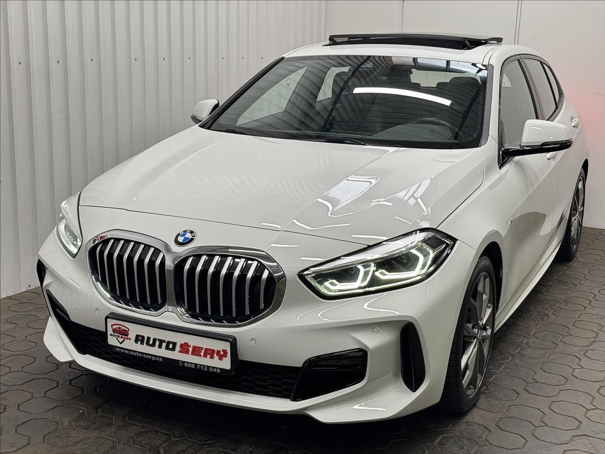 BMW Řada 1, 120i M Sport Virtual Pano LED