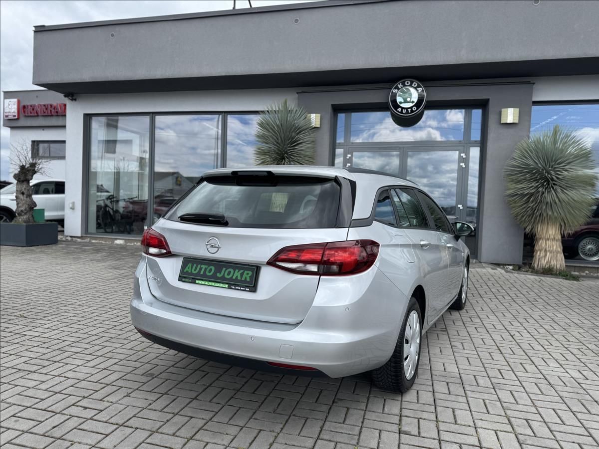 Opel Astra, 1,6 CDTi 81kW  SPORTS TOURER L - fotka 5
